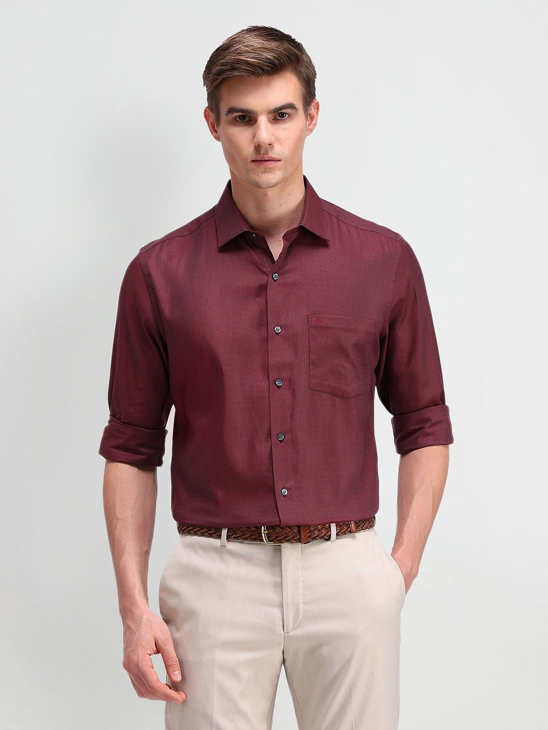 

Arrow Men Classic Spread Collar Solid Cotton Formal Shirt, Burgundy