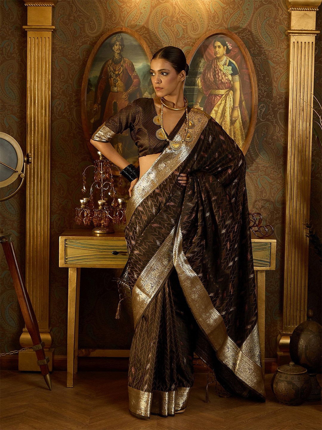 

Sangria Ethnic Motifs Woven Design Banarasi Saree With Unstitched Blouse, Brown