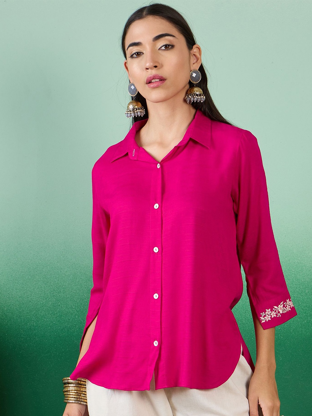 

Sangria Women Solid Shirt Collar Top, Pink