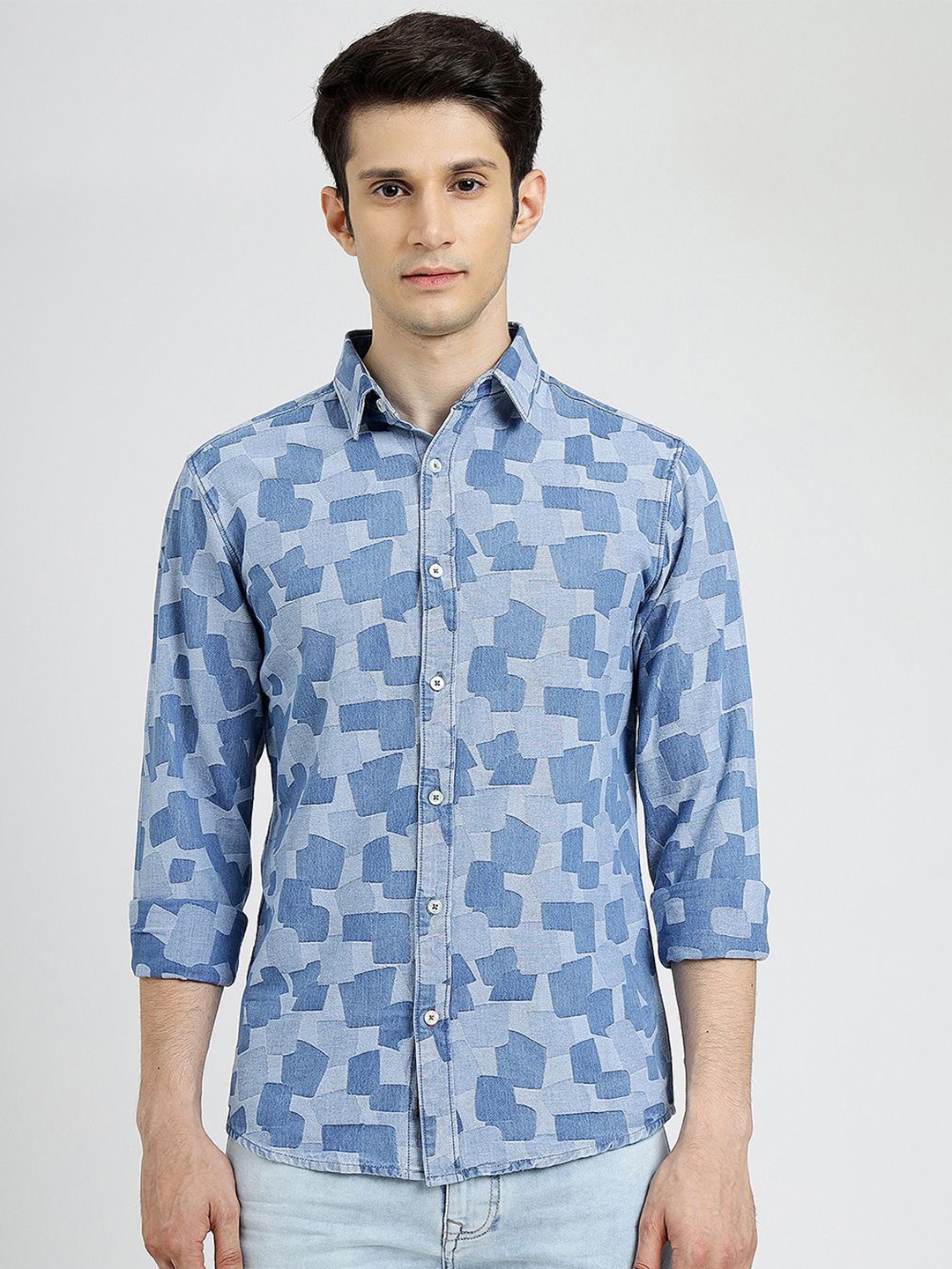 

JADE BLUE Men Spread Collar Abstract Printed Cotton Slim Fit Casual Shirt