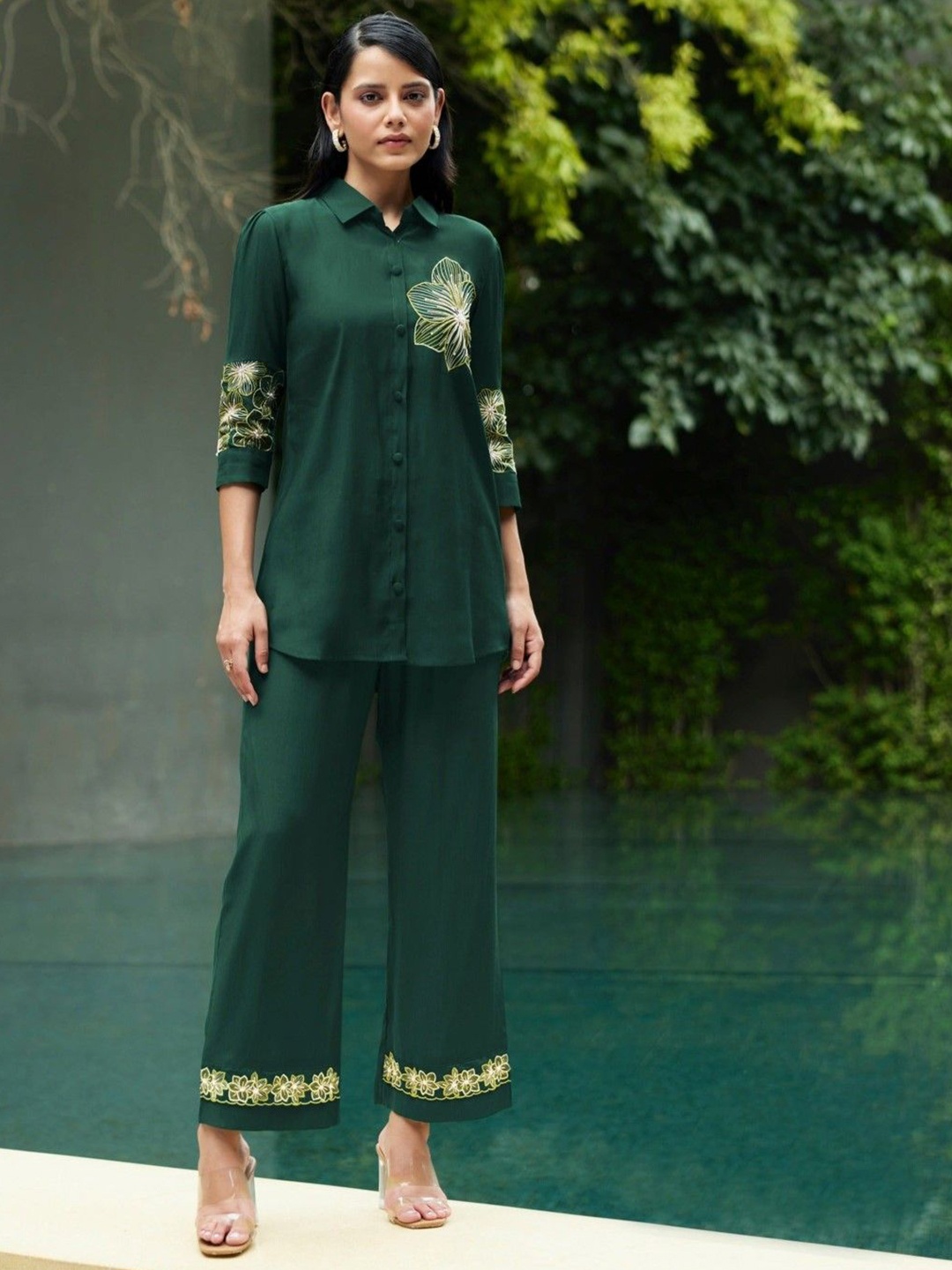 

AUTUMN LANE Floral Embroidered Shirt Collar Top With Trousers, Green