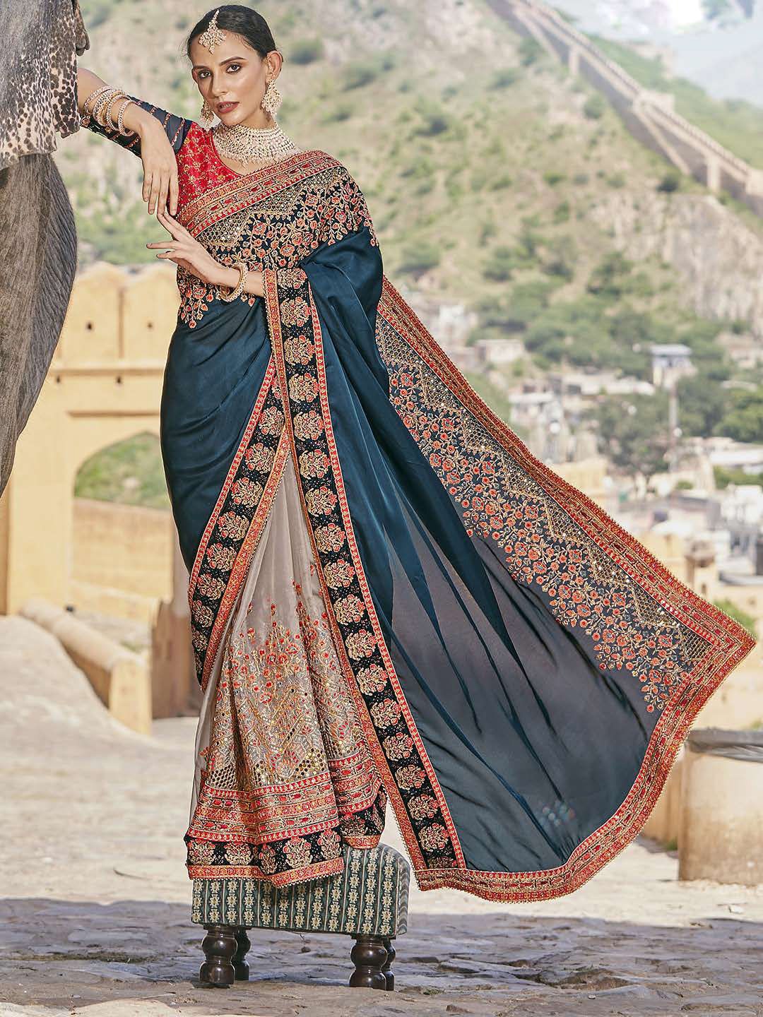 

Mitera Ethnic Motifs Sequinned Embroidered Satin Saree, Teal