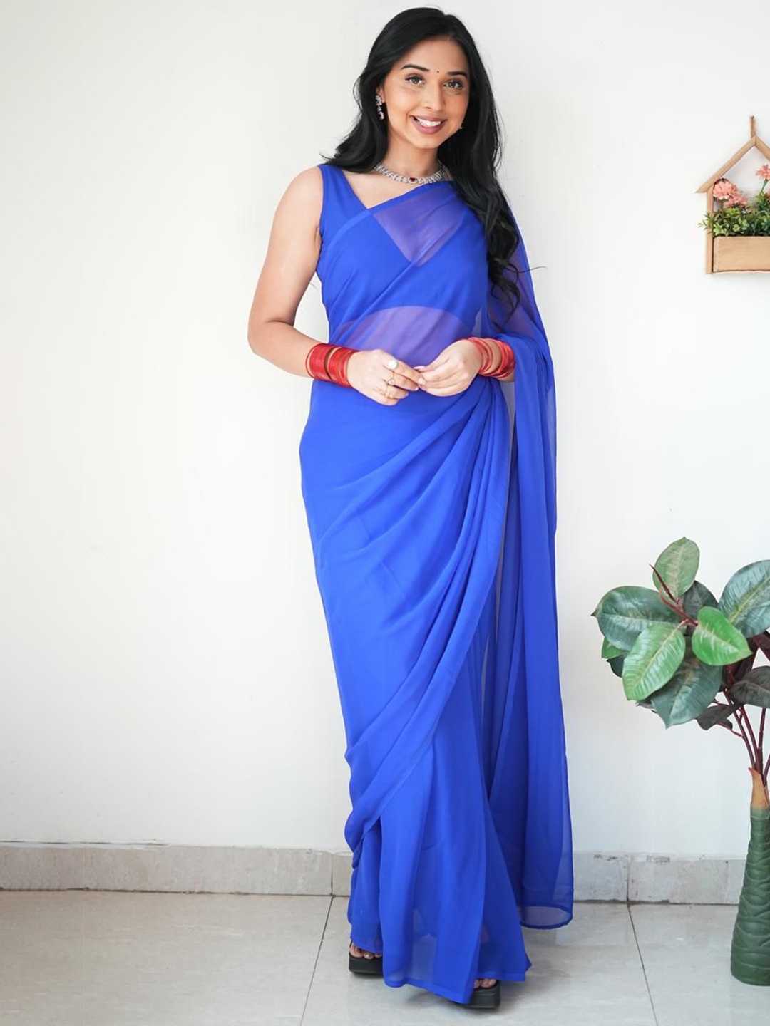 

Sidhidata Solid Pure Georgette Ready to Wear Saree, Blue