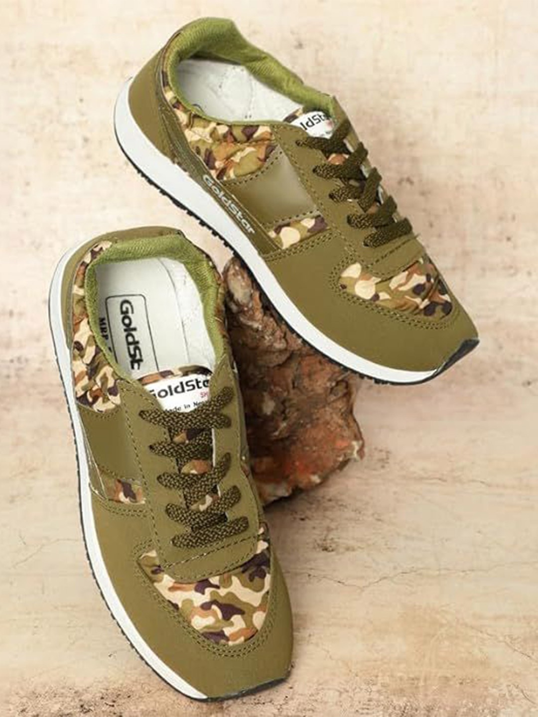 

Goldstar Men Lace-Ups Running Non-Marking Shoes, Green