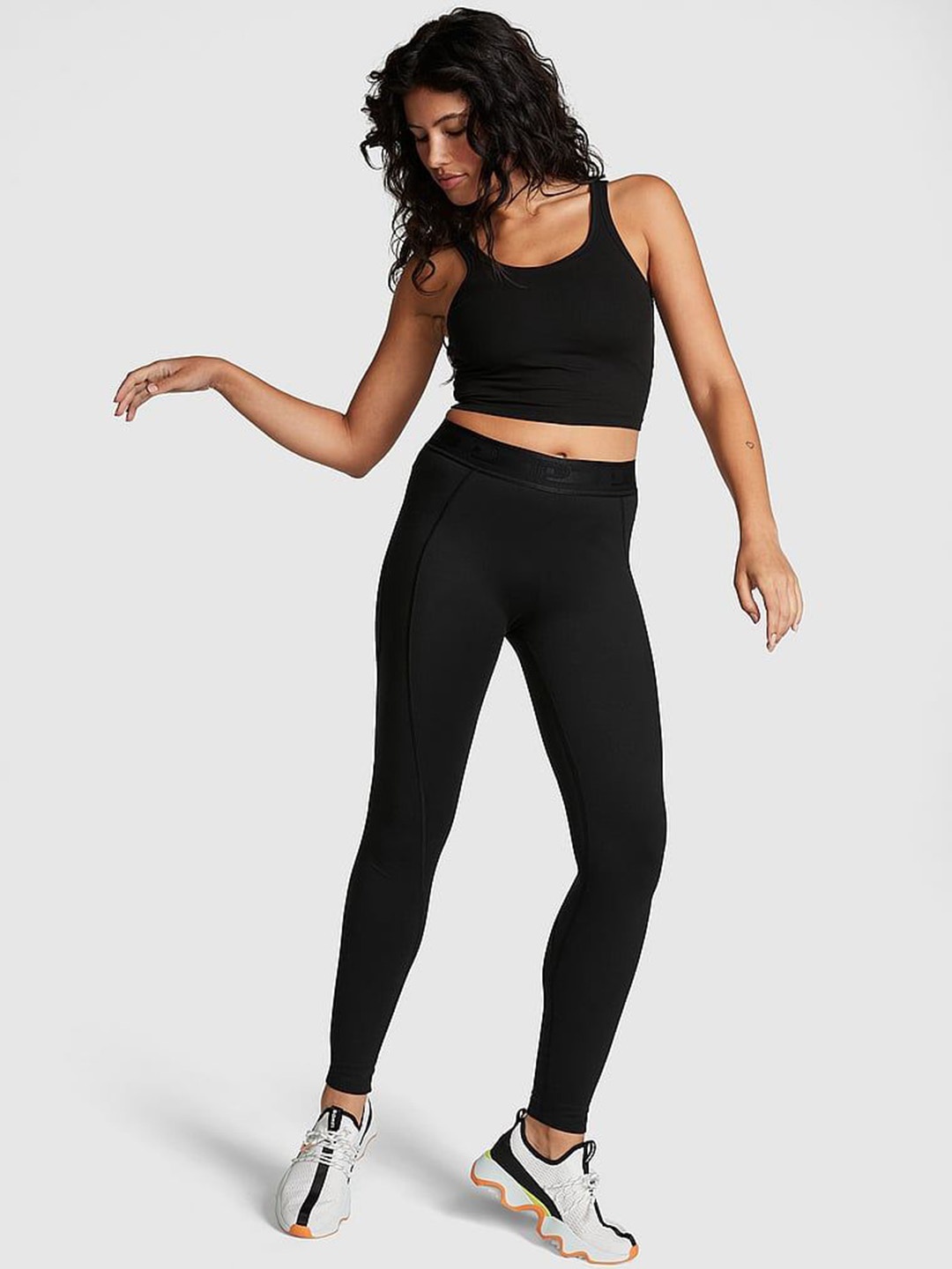 

Victoria's Secret PINK Ankle-Length Gym Tights, Black