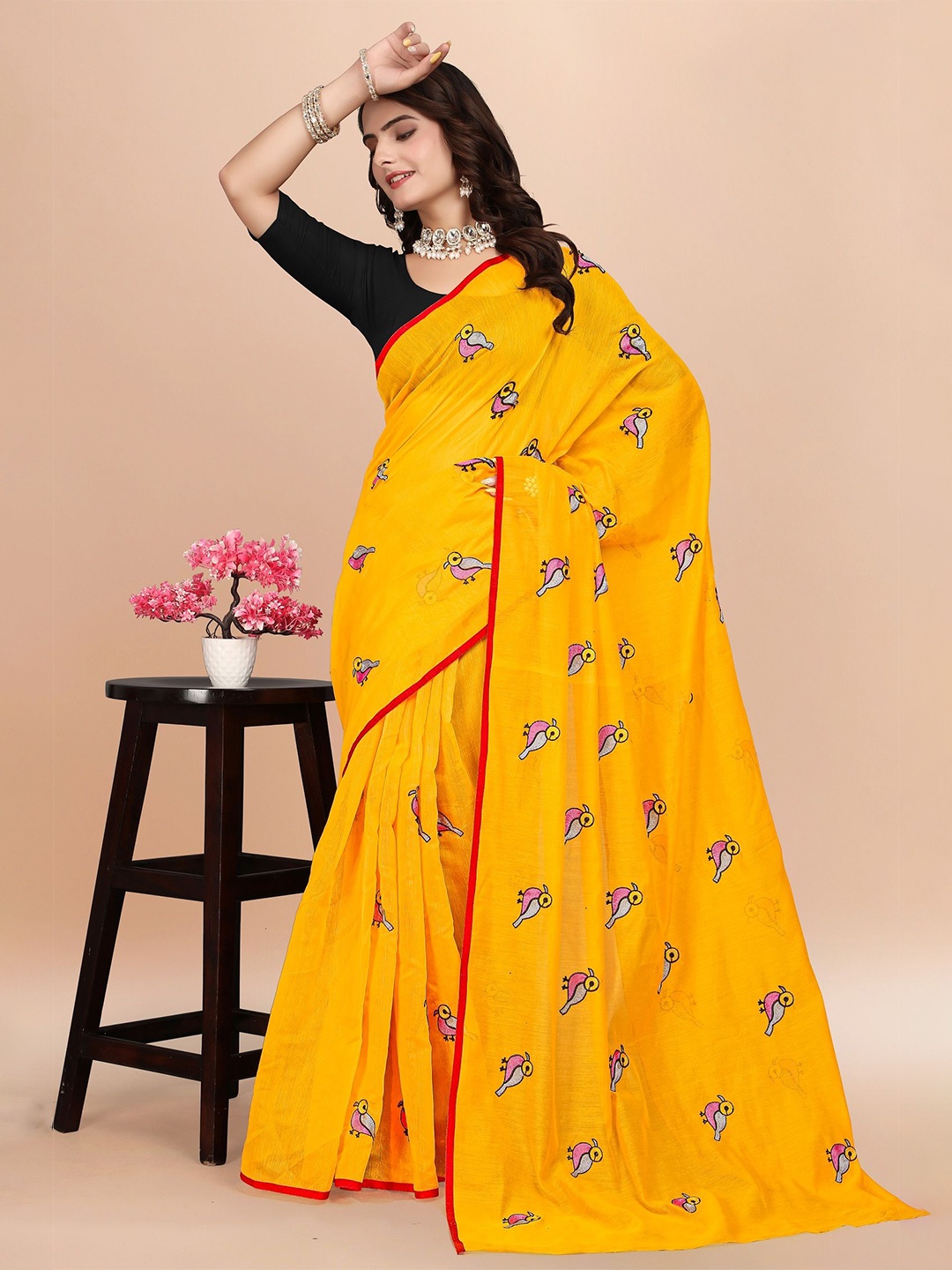 

LADY SHOPI Ethnic Motifs Embroidered Pure Cotton Chanderi Saree, Yellow