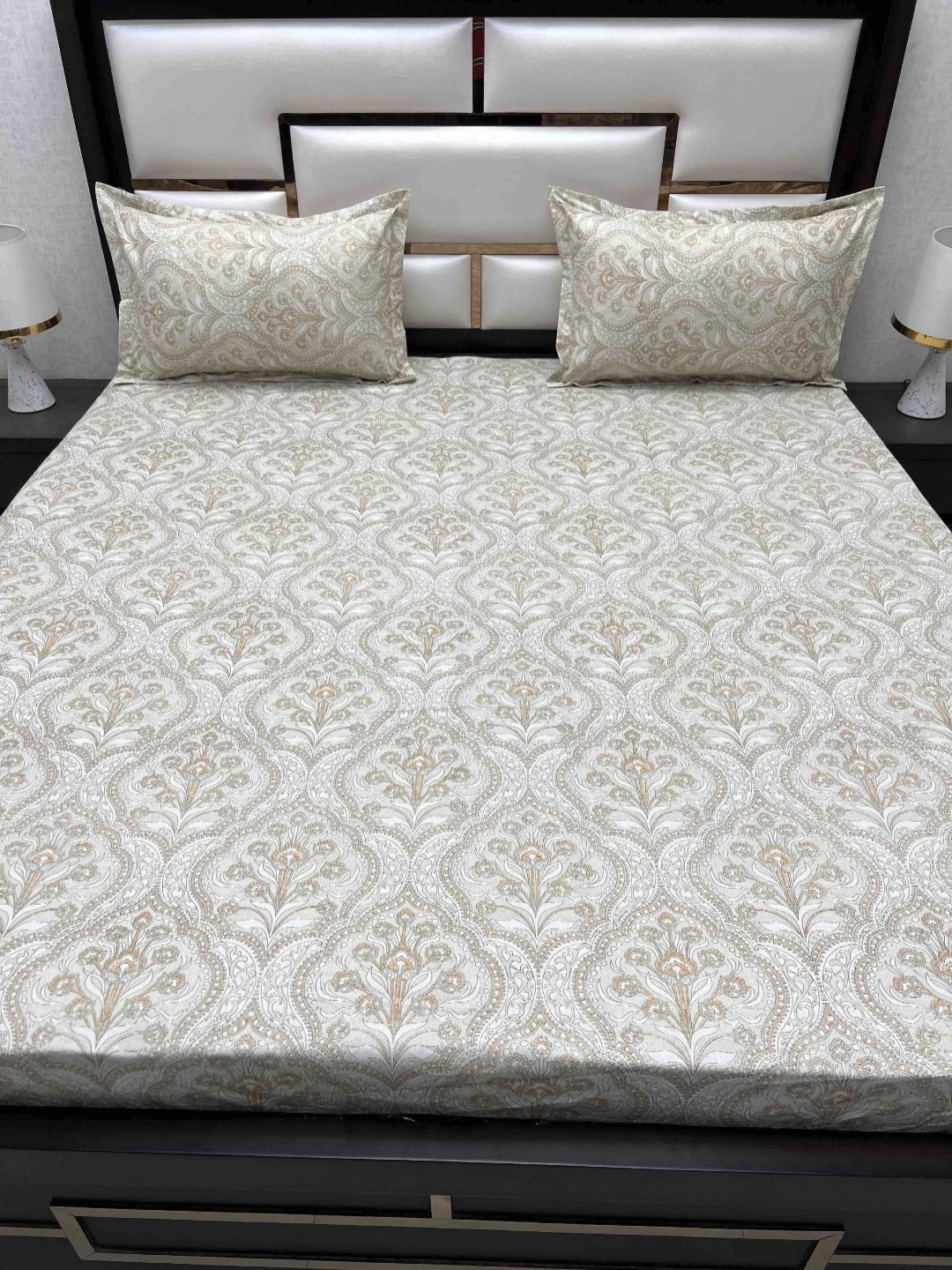 

Pure Decor Green Printed 400 TC Pure Cotton Fitted Super King Bedsheet & 2 Pillow Covers