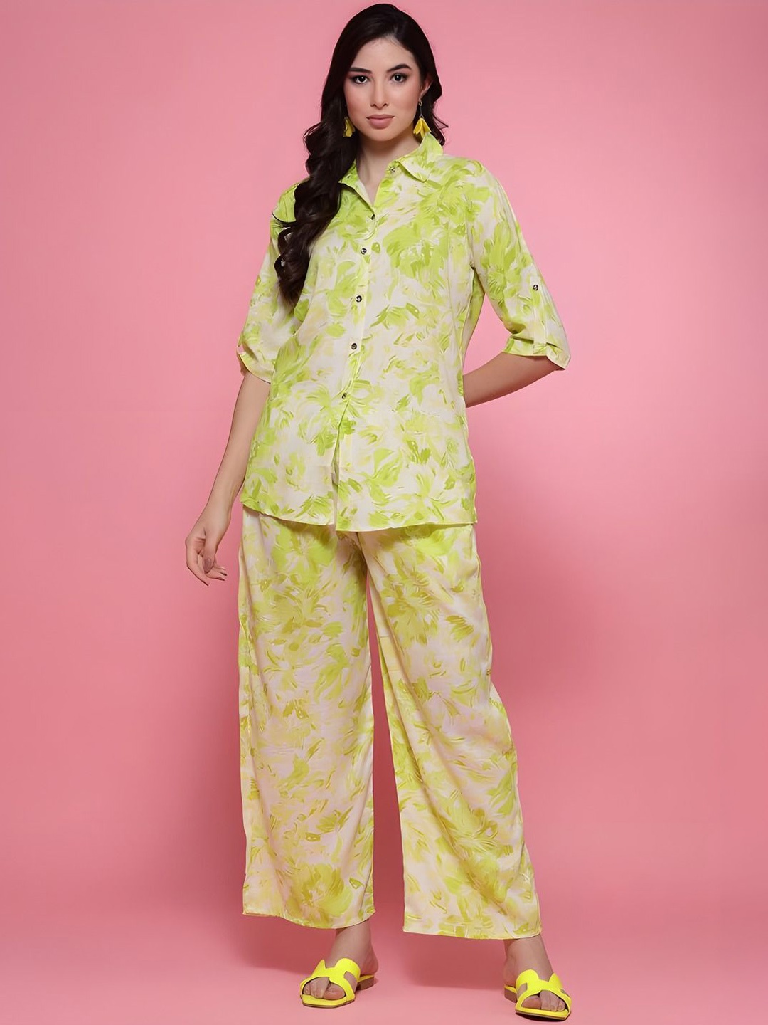

NIJANAND TEXTILE Women Printed Pure Cotton Shirt with Trousers, Lime green