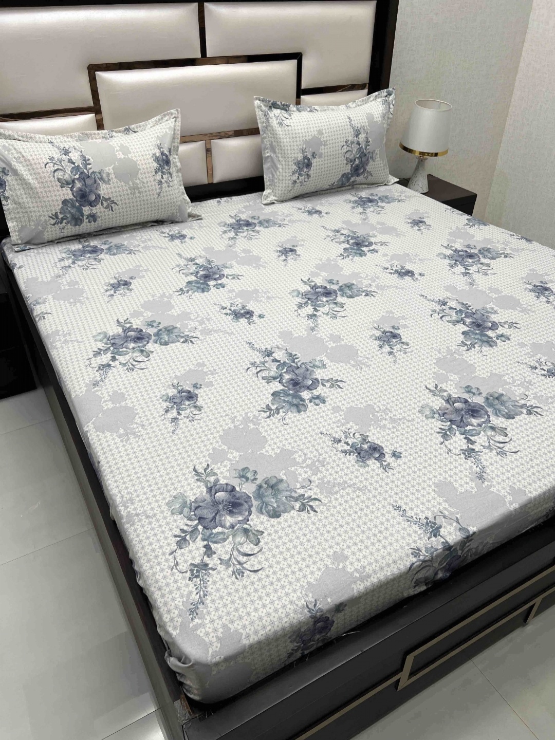 

Pure Decor Blue Floral Printed Pure Cotton 230 TC King Bedsheet & 2 Pillow Covers