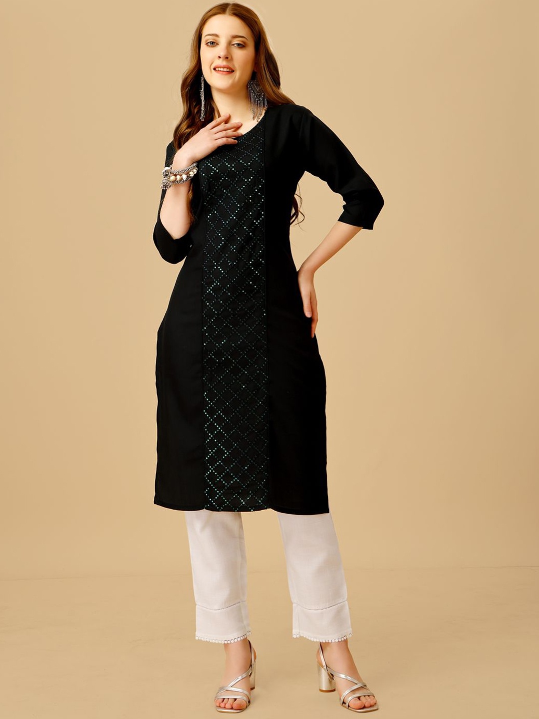 

KAYOMMI Geometric Embroidered Sequinned Kurta with Trouser, Black