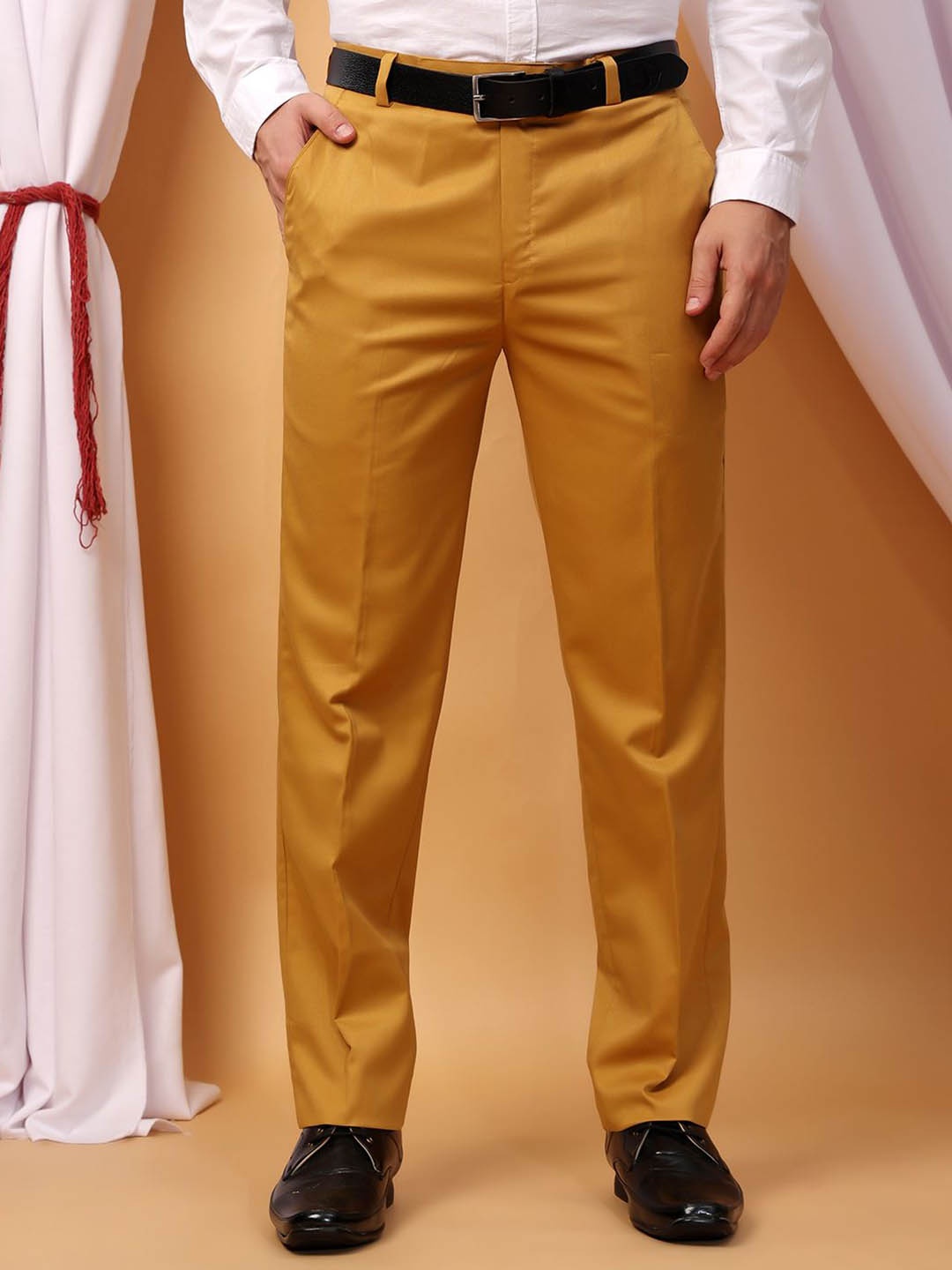 

Hangup Men Smart Trousers, Yellow