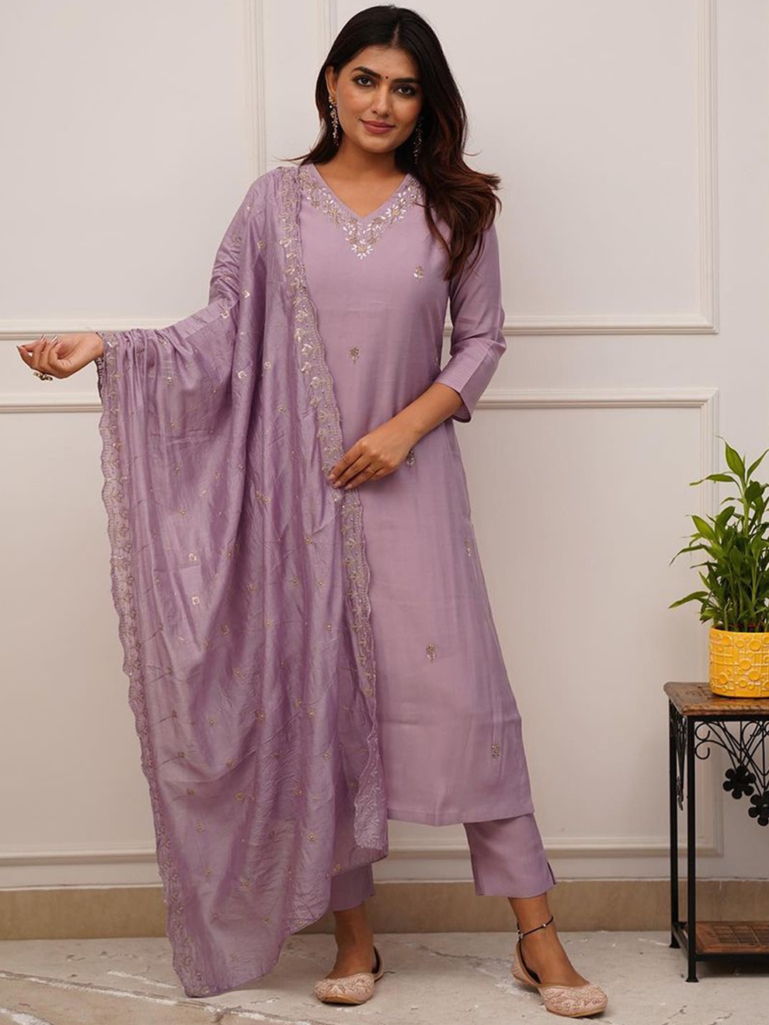 

KALINI Floral Embroidered Chanderi Cotton Kurta & Trousers With Dupatta, Lavender