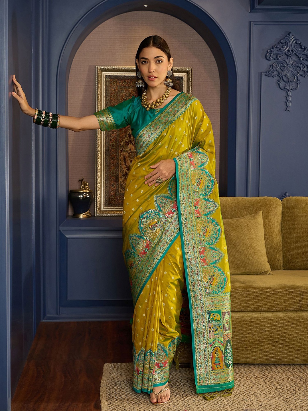 

Sangria Woven Pure Silk Design Banarasi Saree, Green