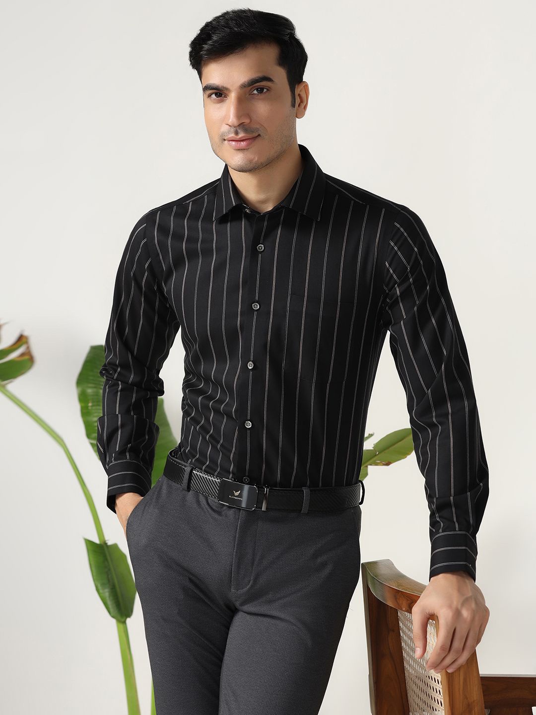 

Blackberrys Men Luxe Slim Fit Formal Shirt, Black