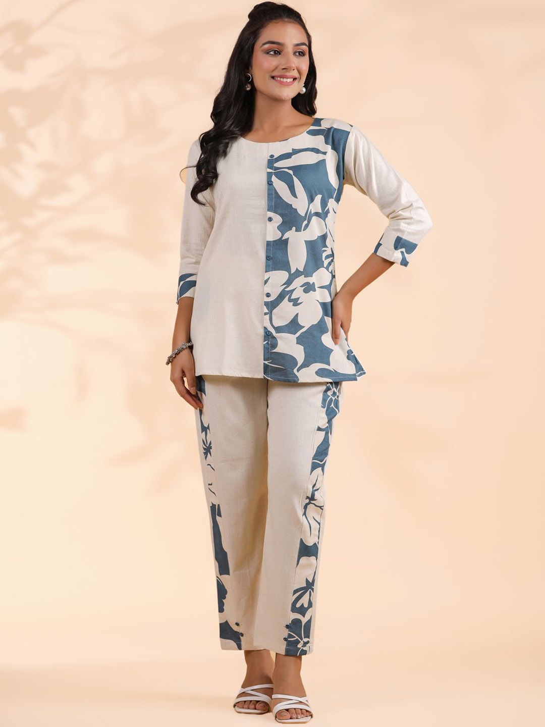 

Vbuyz Floral Printed Top with Trousers, Blue