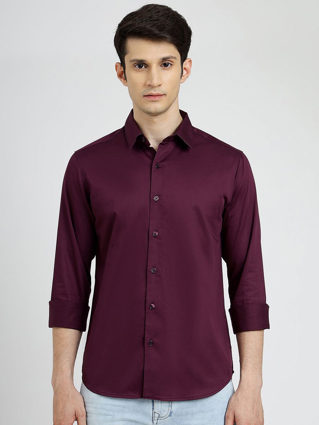 

Greenfibre Men Cutaway Collar Solid Cotton Slim Fit Casual Shirt, Maroon