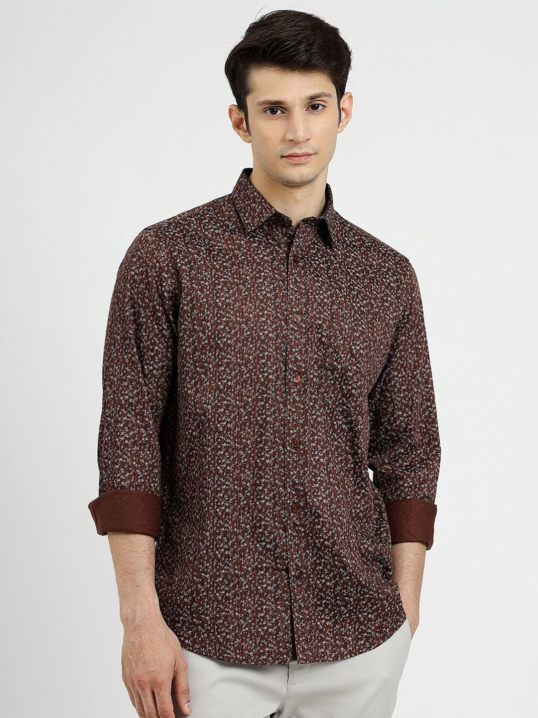 

Greenfibre Men Spread Collar Floral Printed Cotton Casual Shirt, Brown