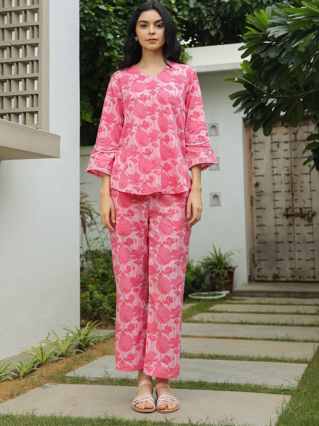

JISORA Pink Floral Printed V-Neck Pure Cotton Top With Trousers