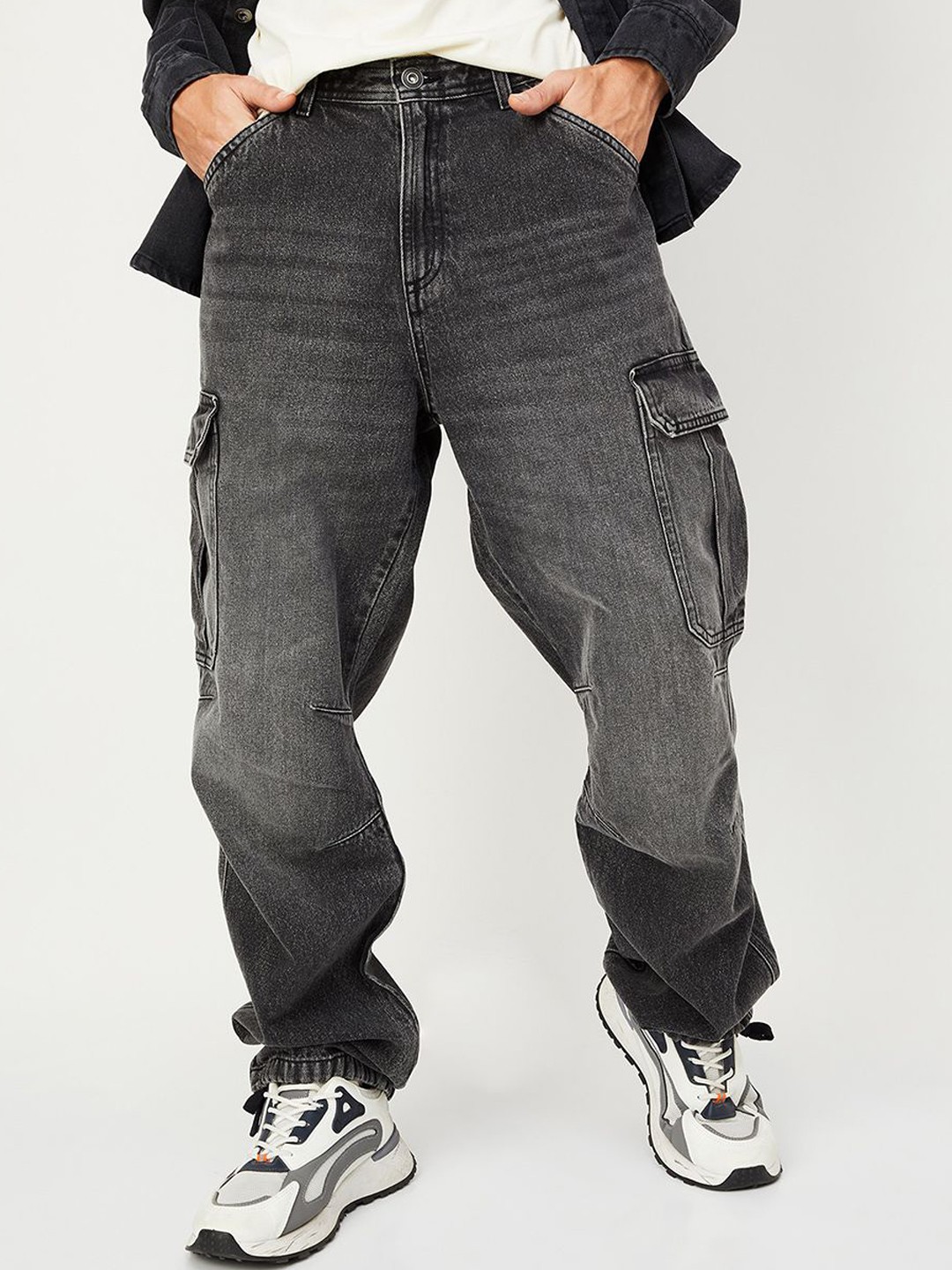 

max Men Joggers Trousers, Grey
