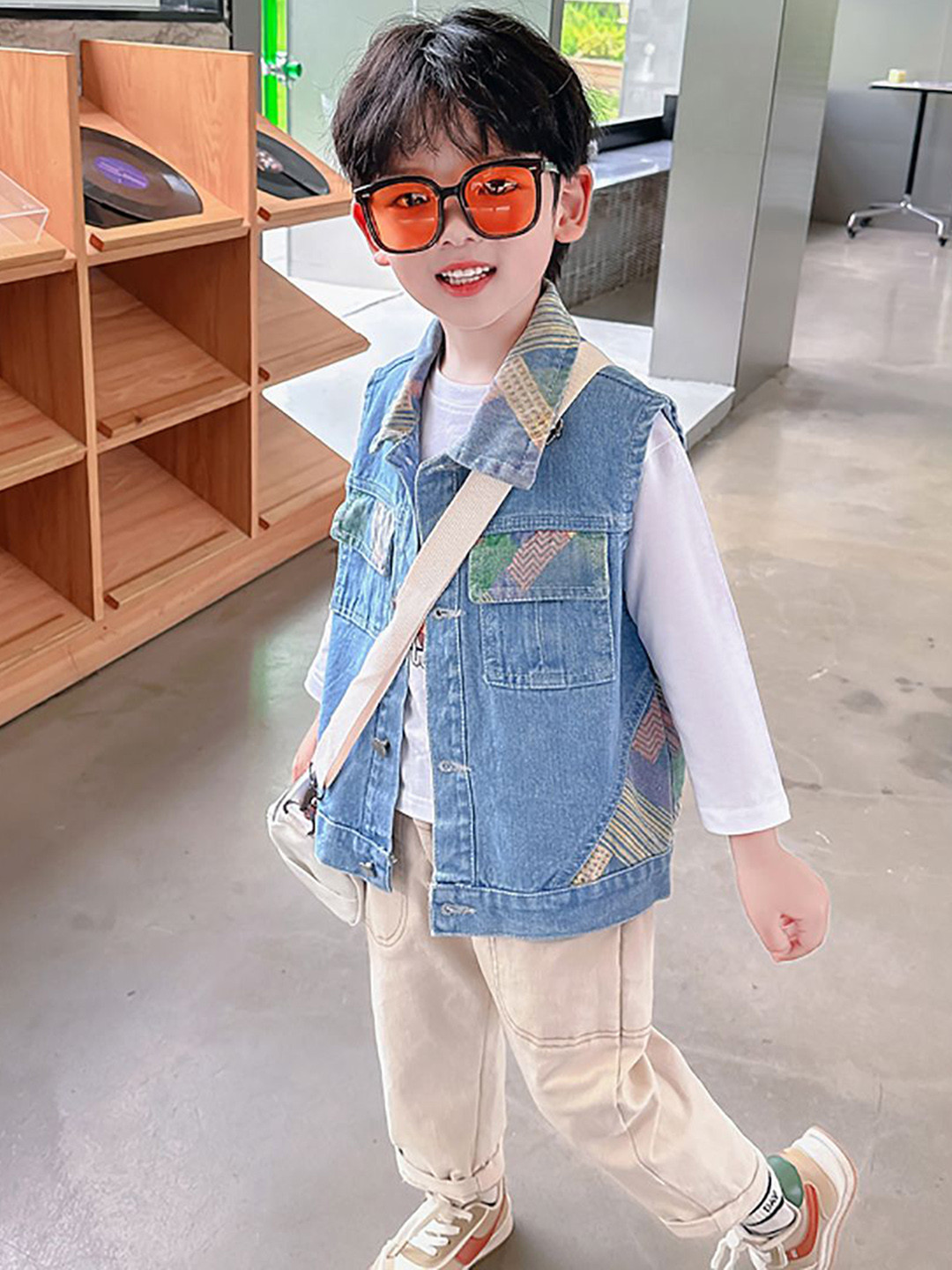 

StyleCast x Revolte Boys Longline Outdoor Denim Jacket, Blue