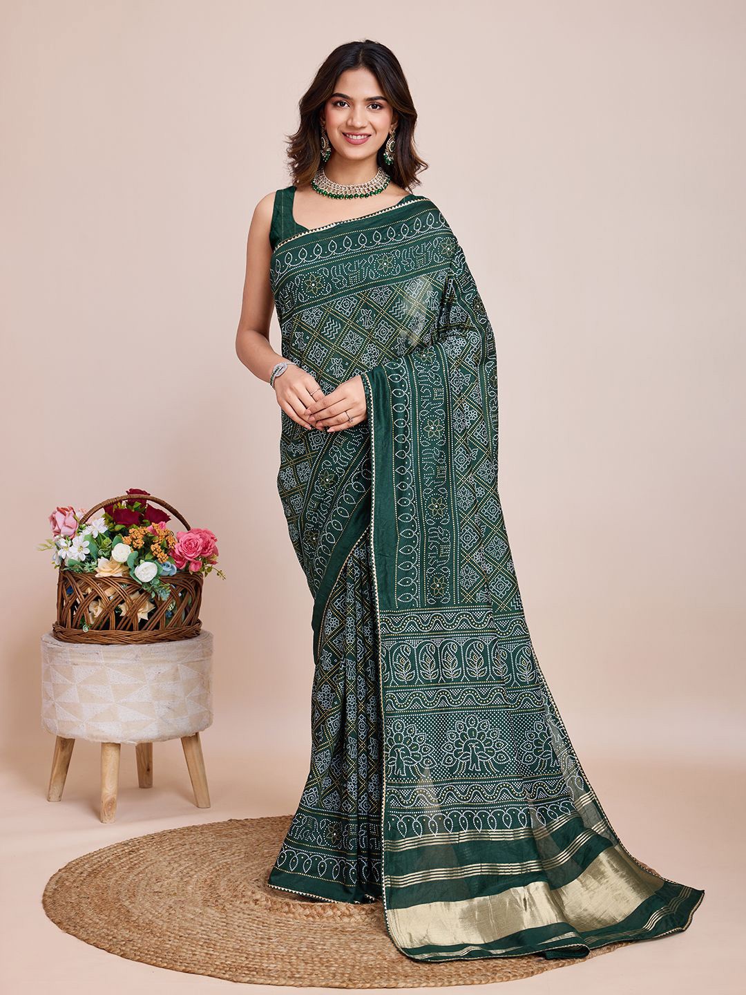 

Nimidiya Gota Patti Bandhani Saree, Green