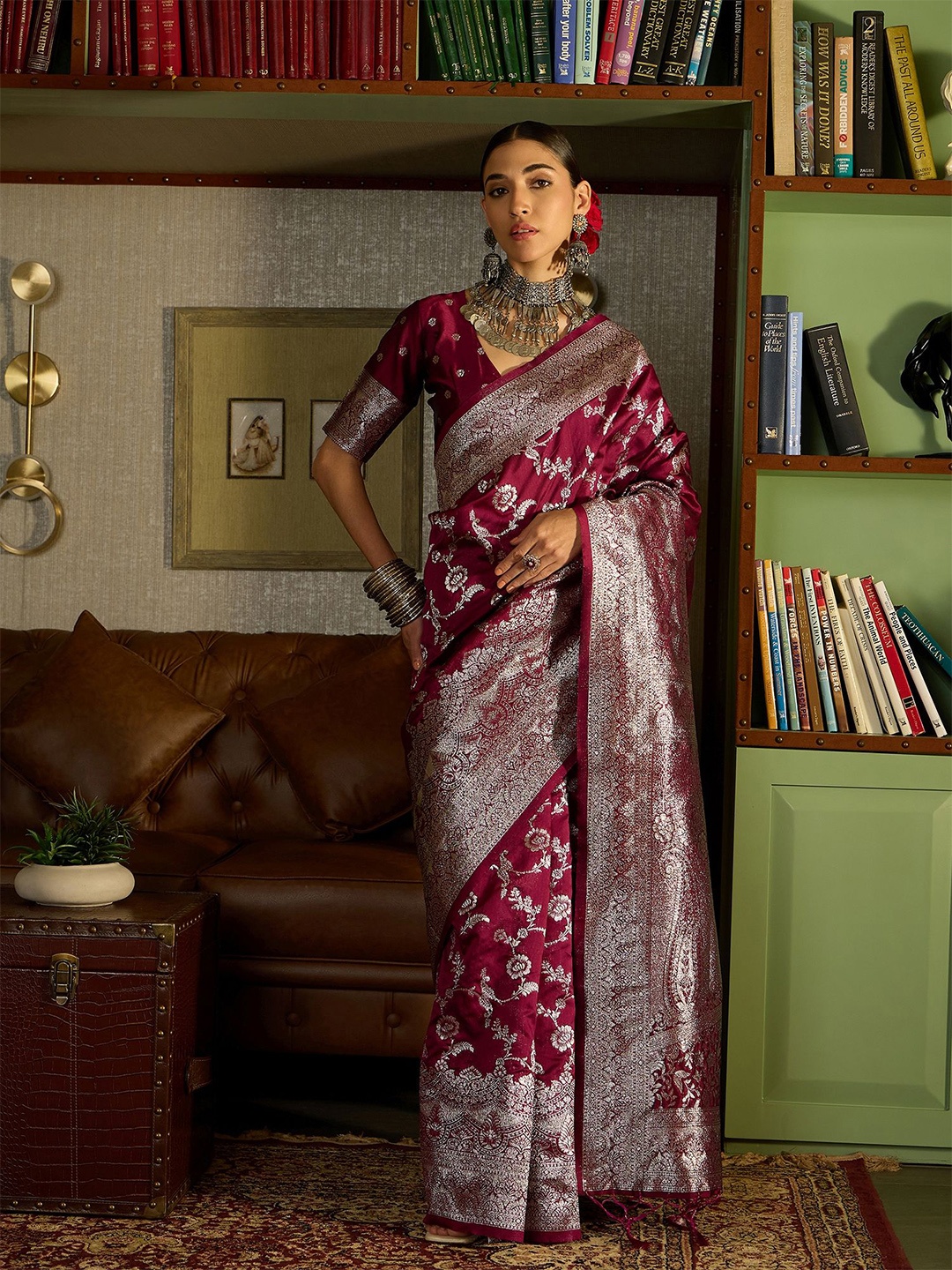 

Sangria Woven Design Zari Banarasi Saree, Maroon