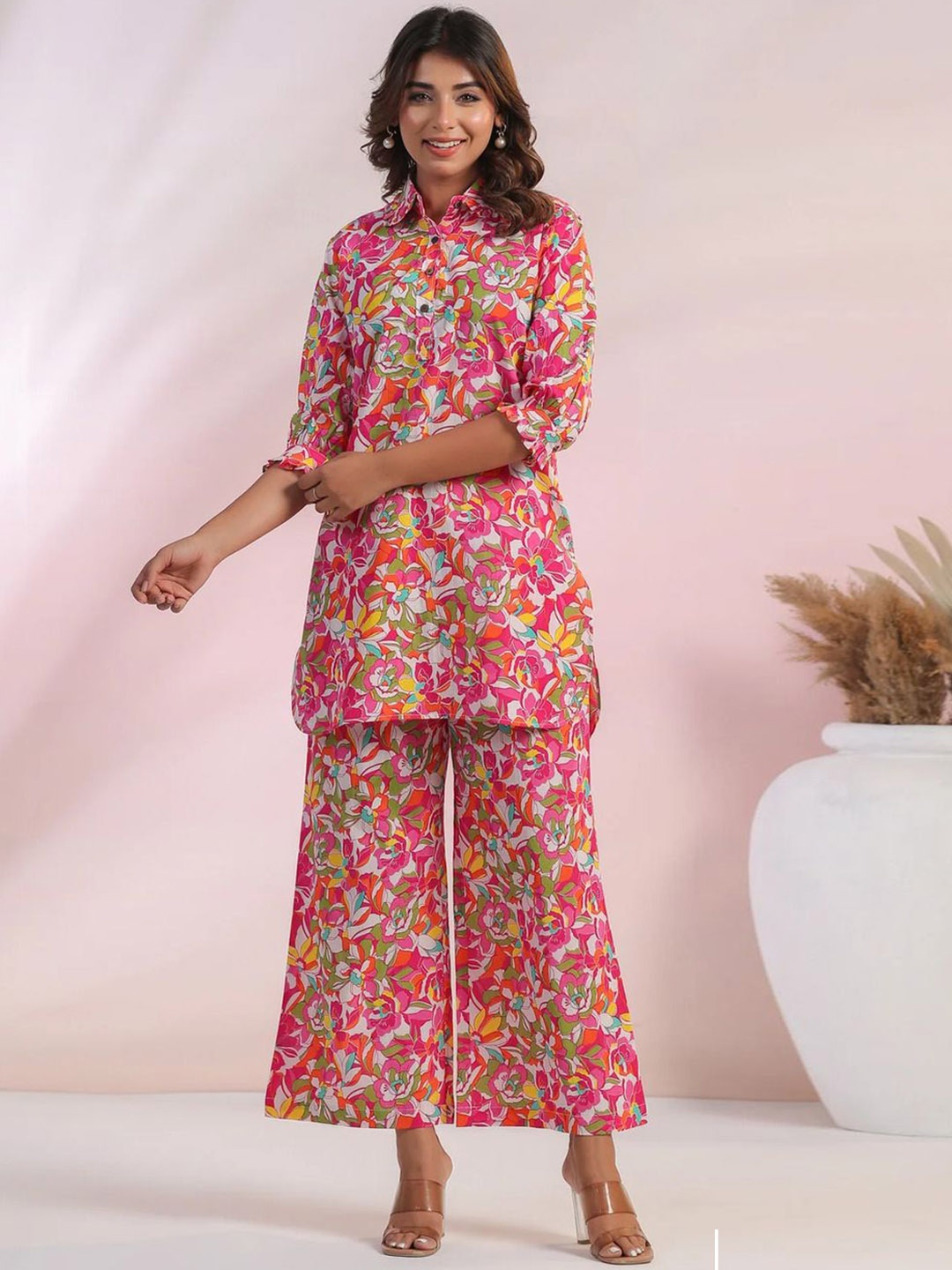 

NIJANAND TEXTILE Women Printed Pure Cotton Kurti with Trousers, Multi