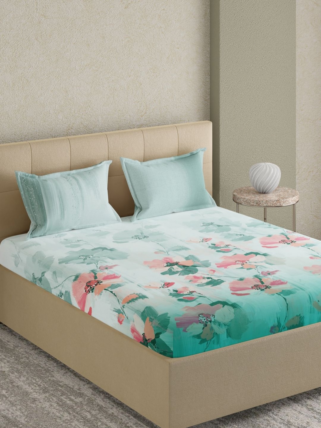 

GM Blue & Pink Floral Printed Cotton 180 TC King Bedsheet with 2 Pillow Covers