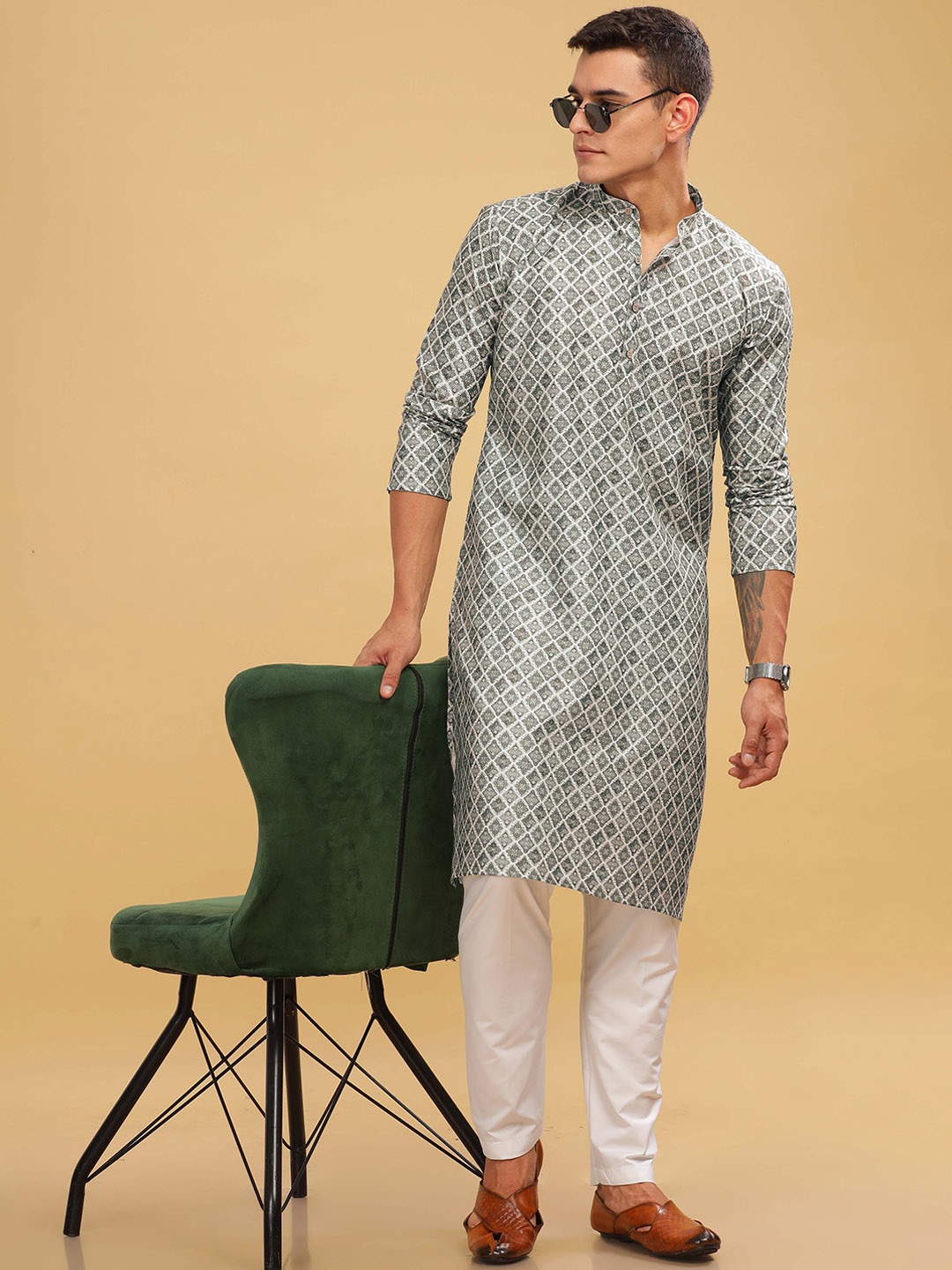 

Anouk Brown Ethnic Motifs Printed Band Collar Cotton Straight Kurta, White