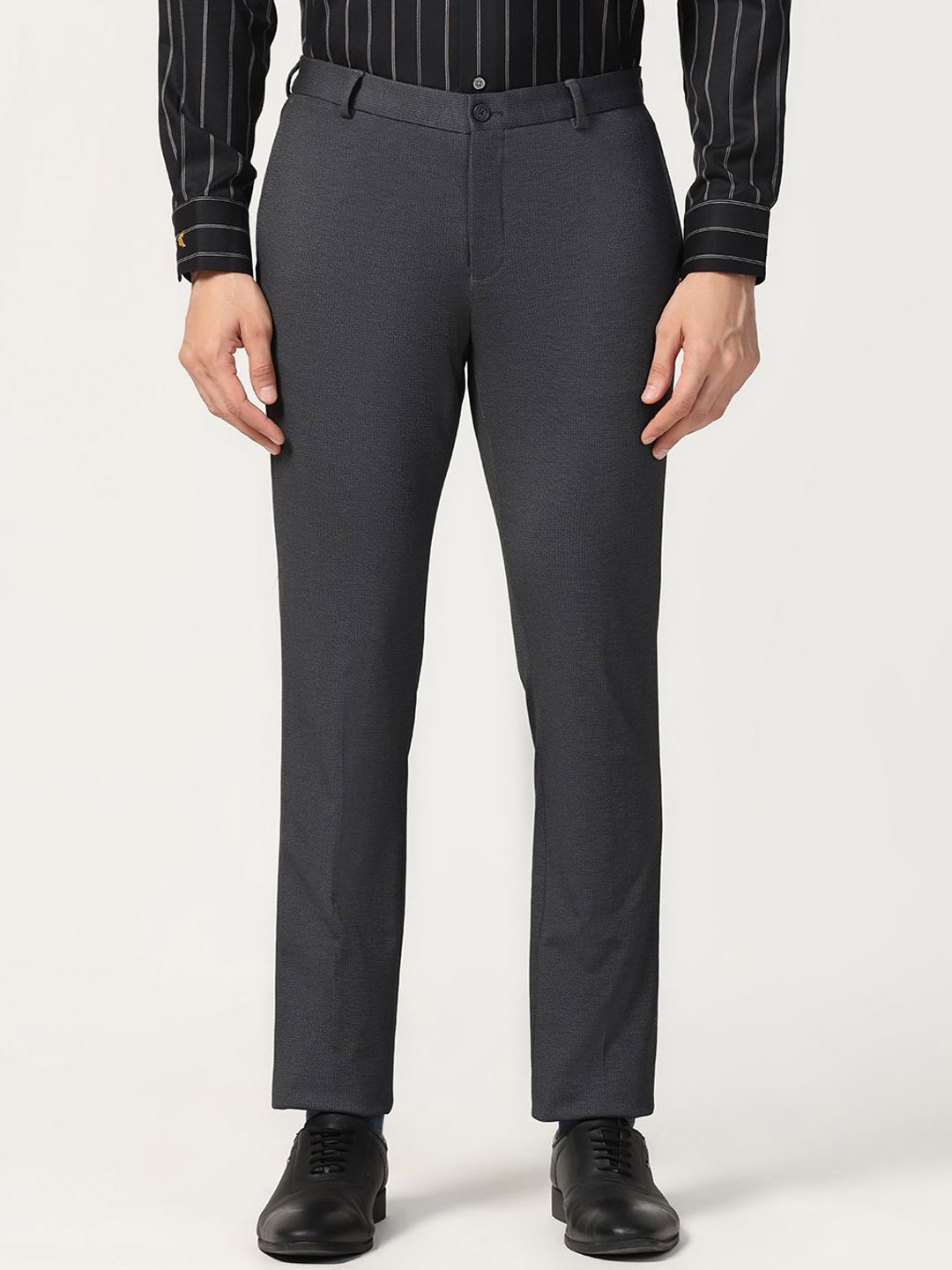 

Blackberrys Men Slim Fit Trousers, Black