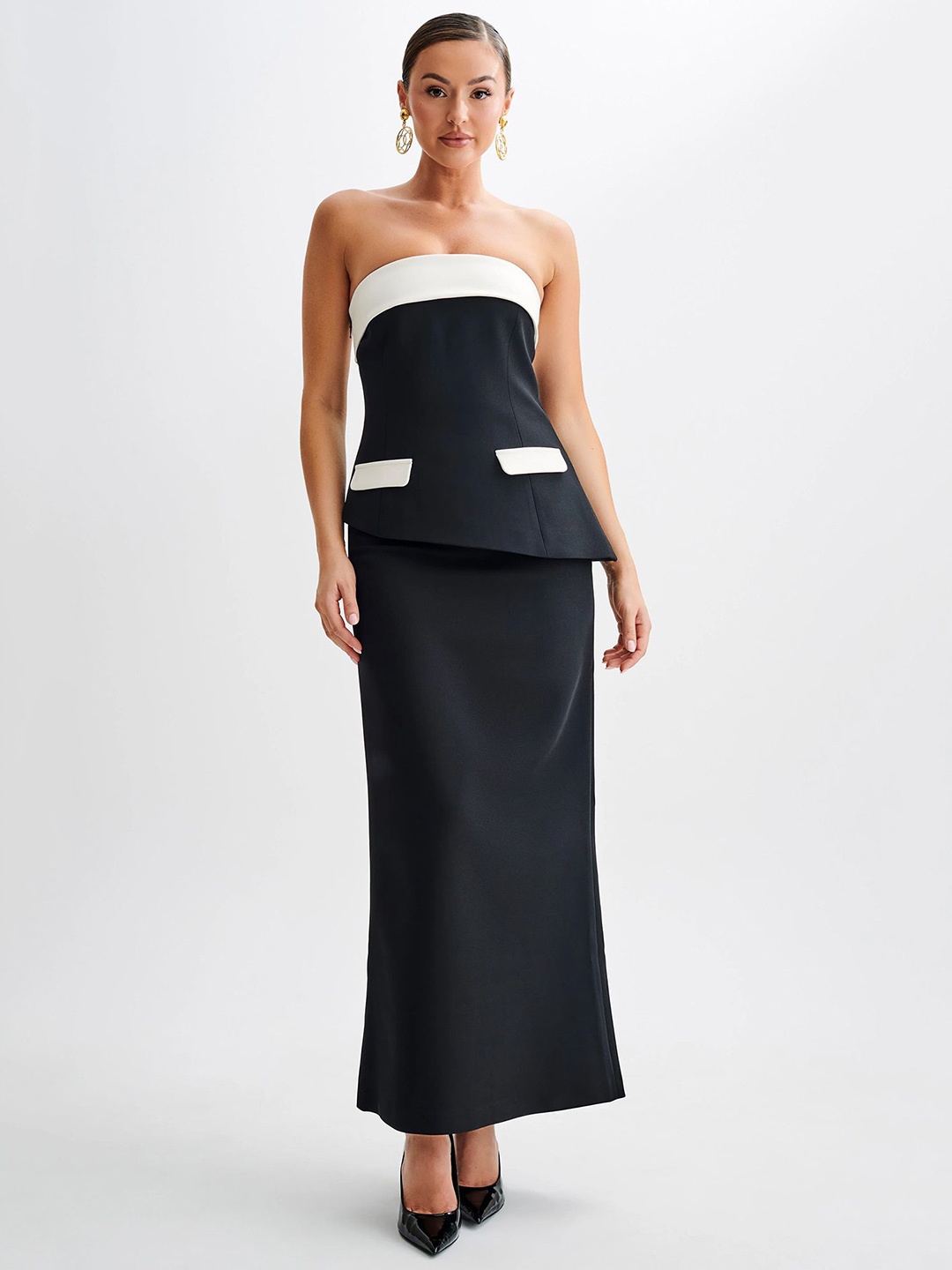 

LULU & SKY Off Shoulder Tube Top & Skirt, Black
