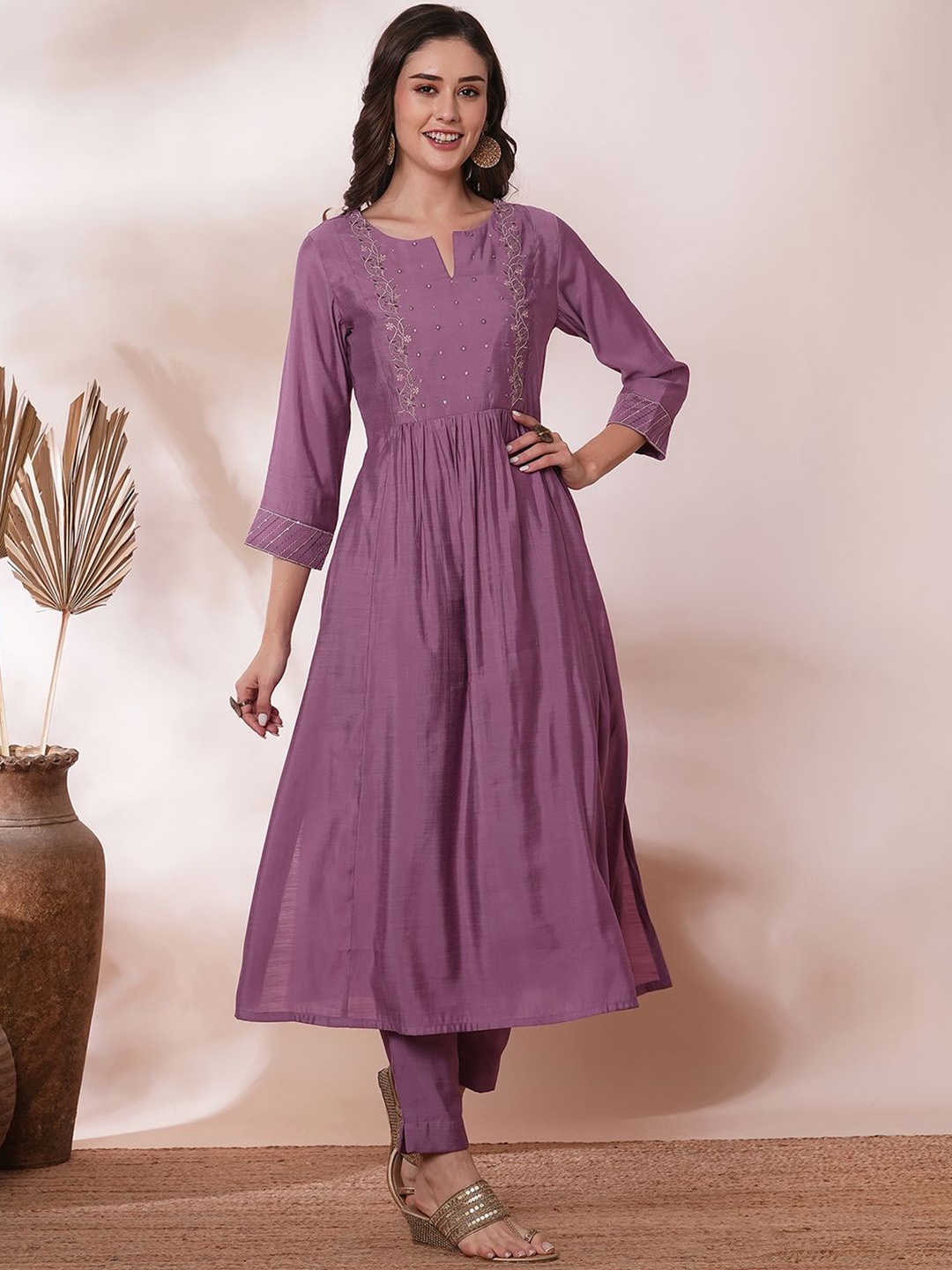 

KAMI KUBI Floral Zari Embroidered Notch Neck A-Line Kurta With Trousers, Purple