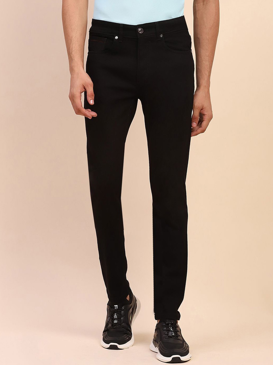 

CAMLA Men Skinny Fit Highly Distressed Jeans, Black