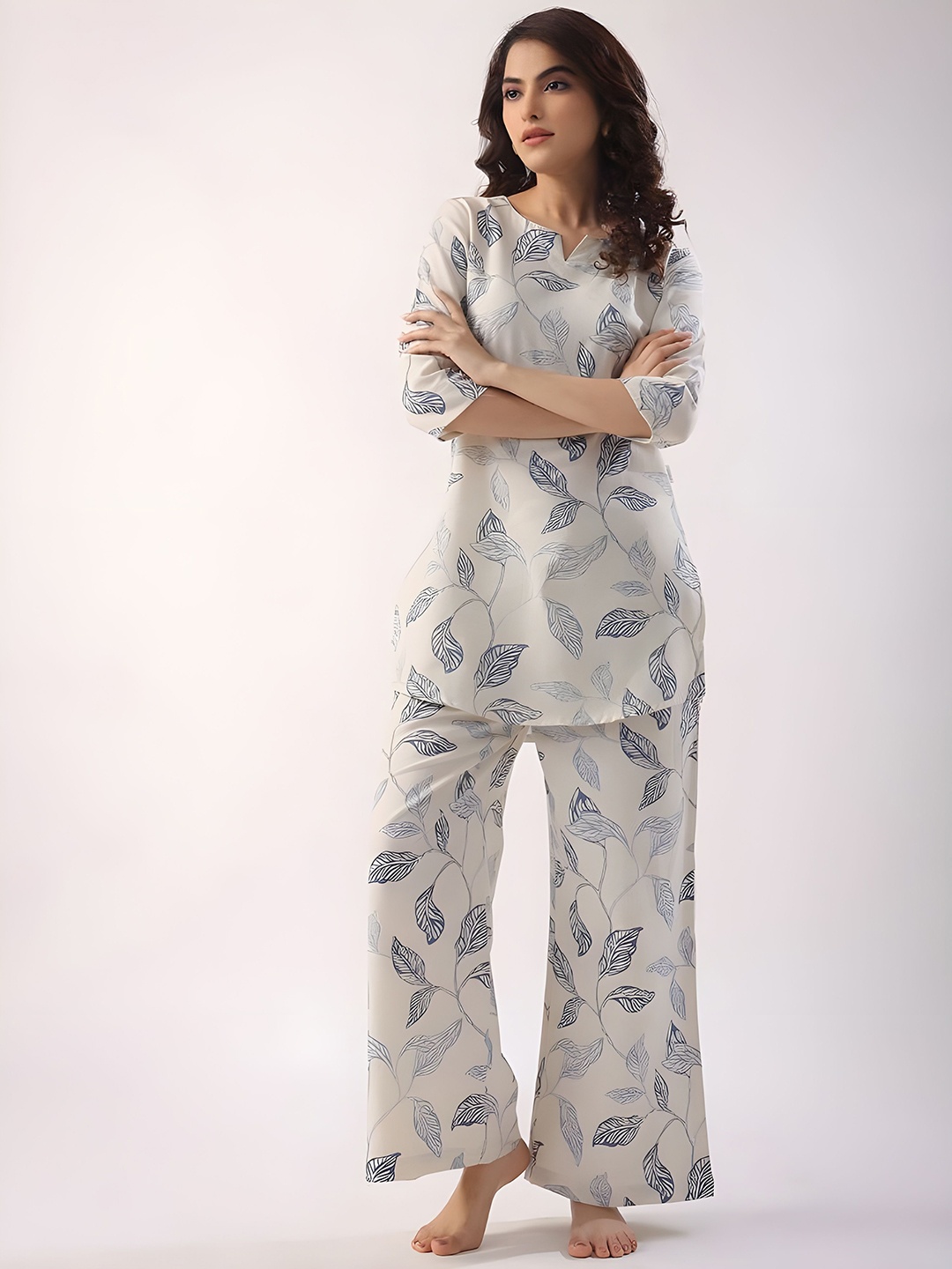 

NIJANAND TEXTILE Women Printed Pure Cotton Kurti with Palazzos, White