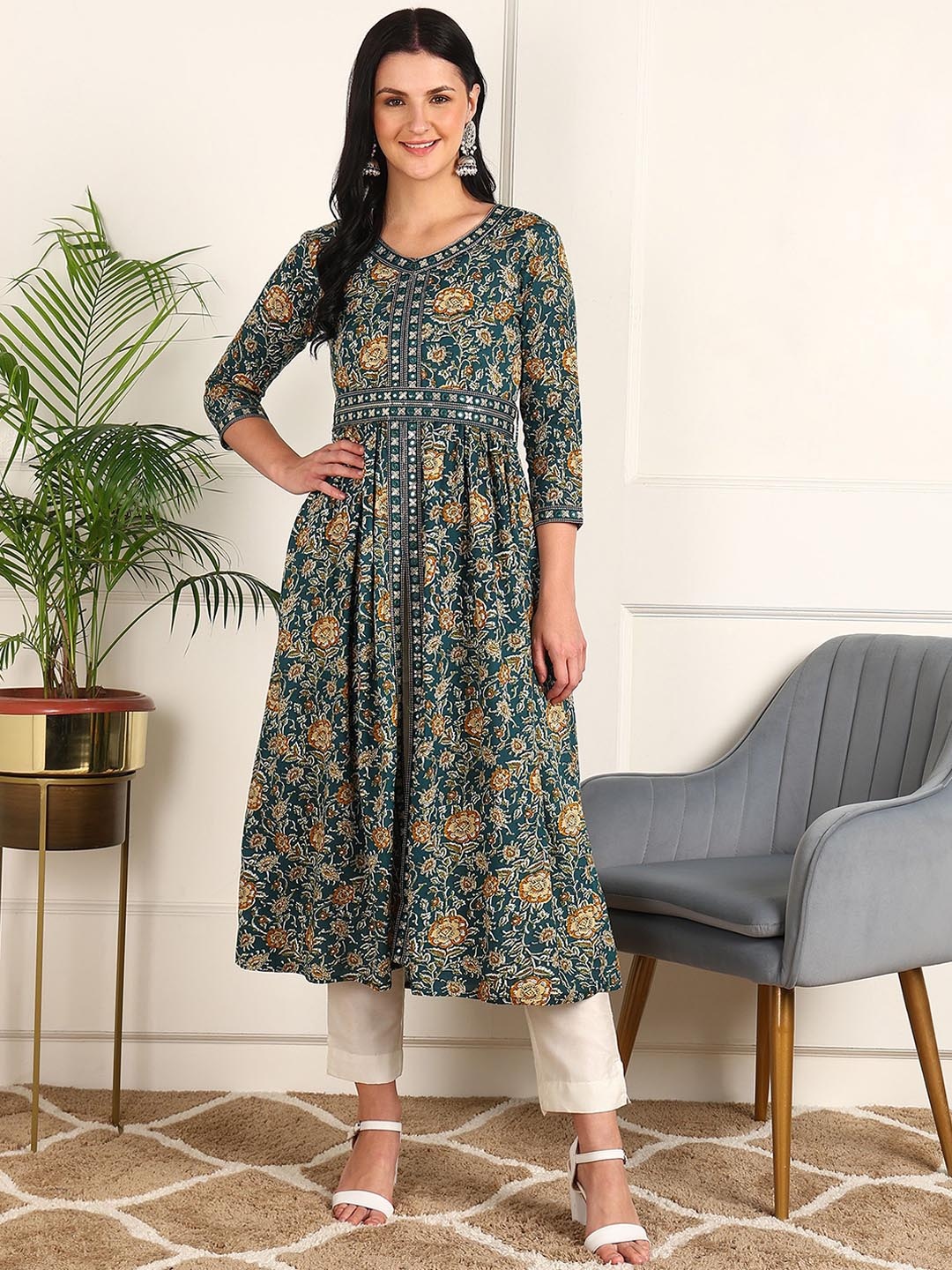 

Kapad Dwar Floral Embroidered Thread Work Ethnic Dresses, Green