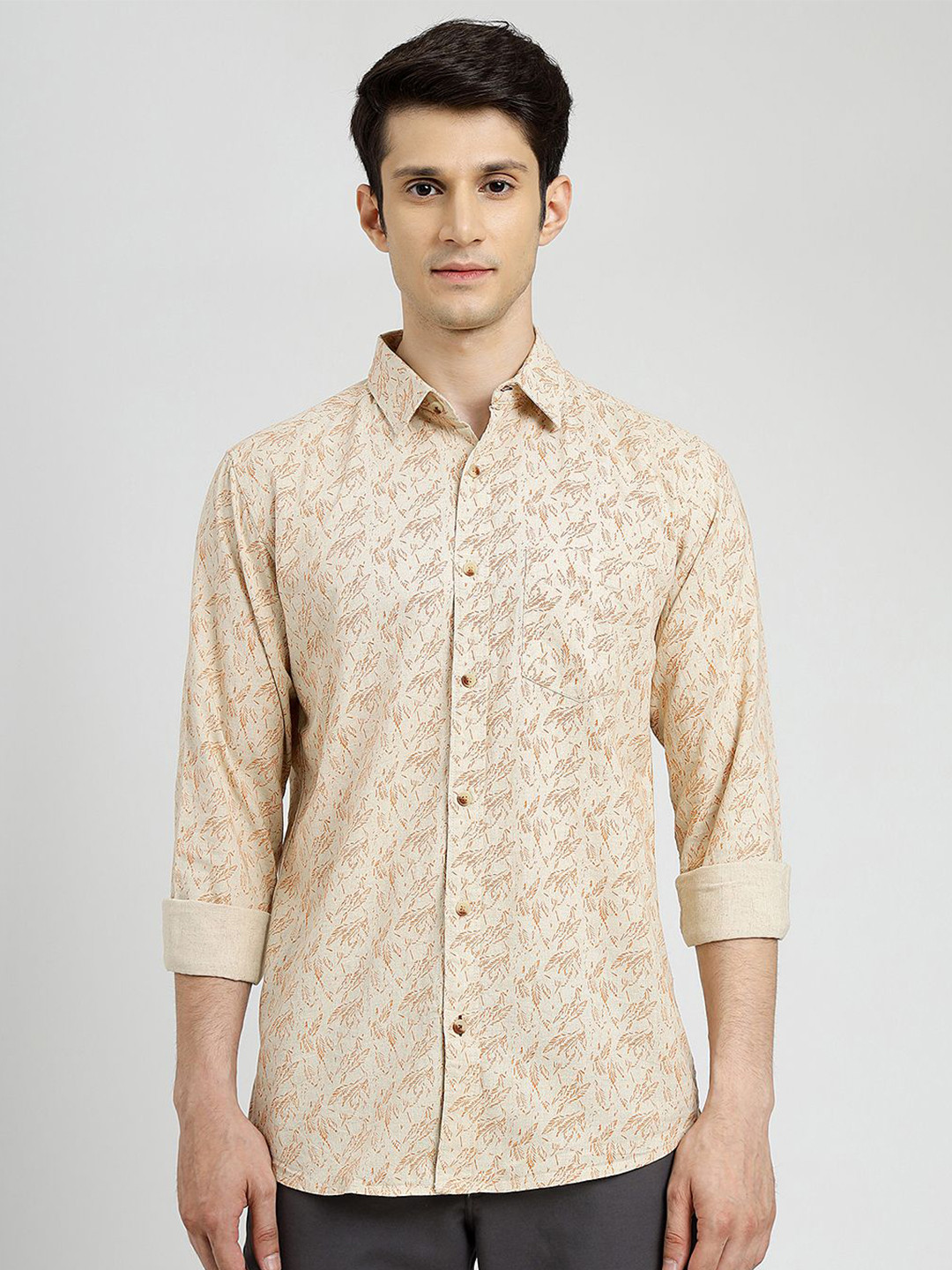 

JADE BLUE Men Spread Collar Floral Printed Cotton Slim Fit Casual Shirt, Beige