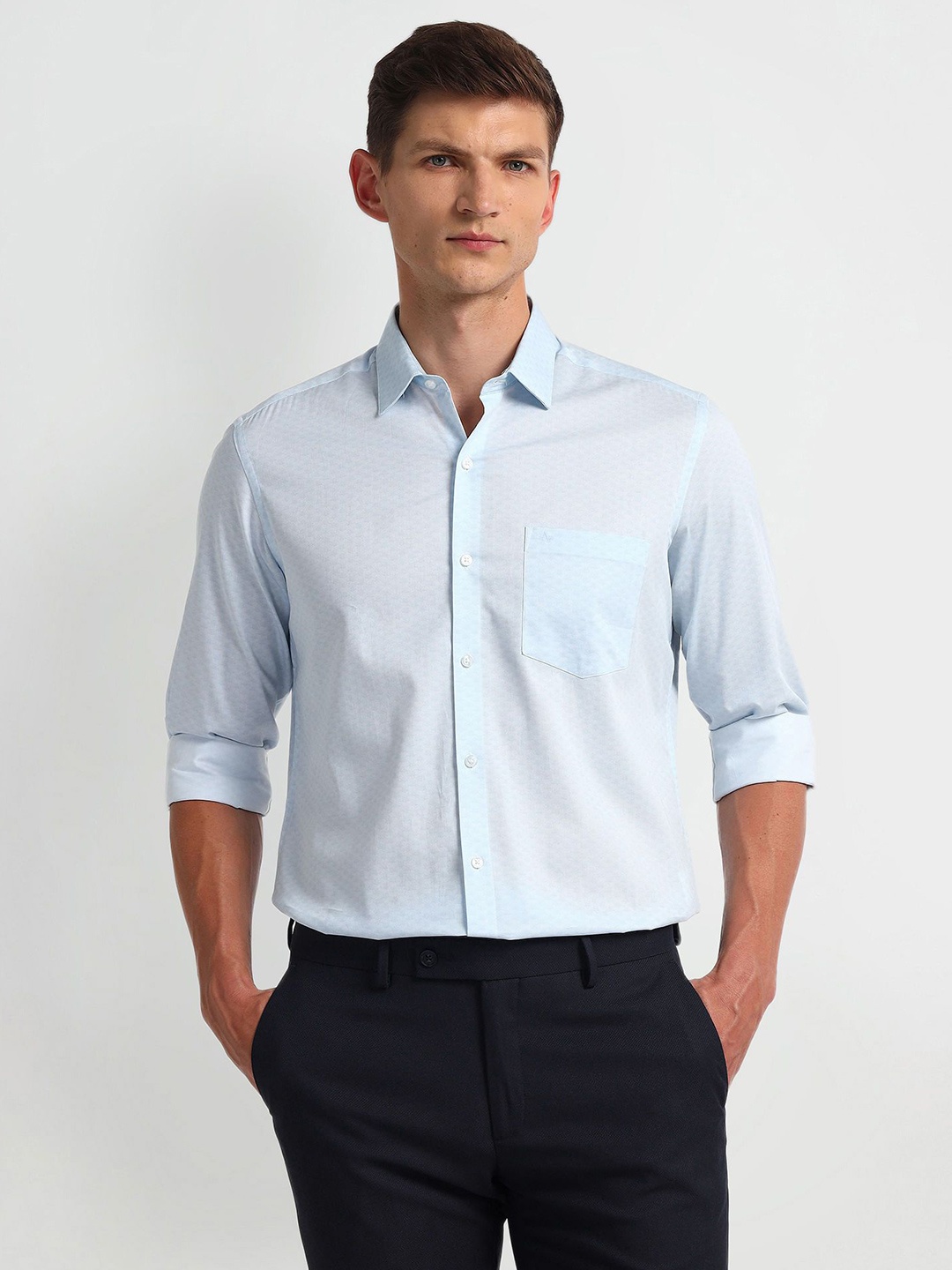 

Arrow Men Modern Spread Collar Solid Cotton Slim Fit Formal Shirt, Blue