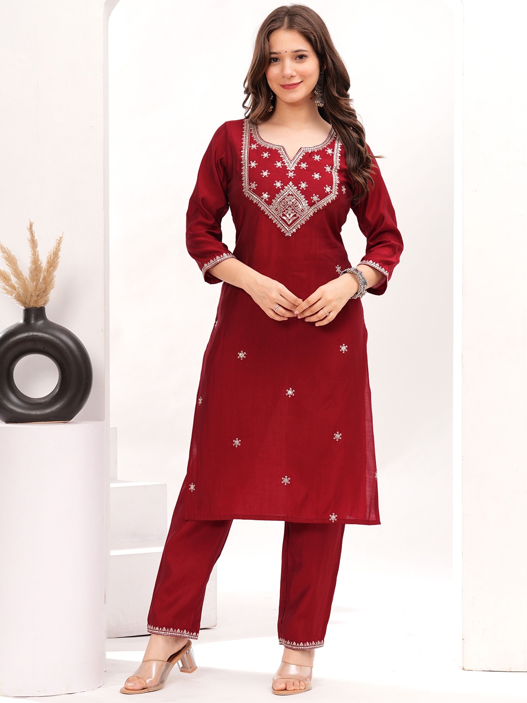 

CELEBRAVO Ethnic Motifs Embroidered Straight Sequinned Kurta with Trousers & Dupatta, Maroon