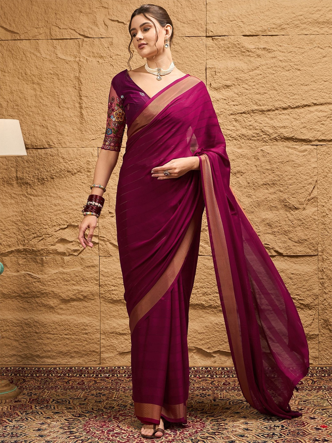 

Sangria Zari Detail Saree With Unstitched Blouse, Pink
