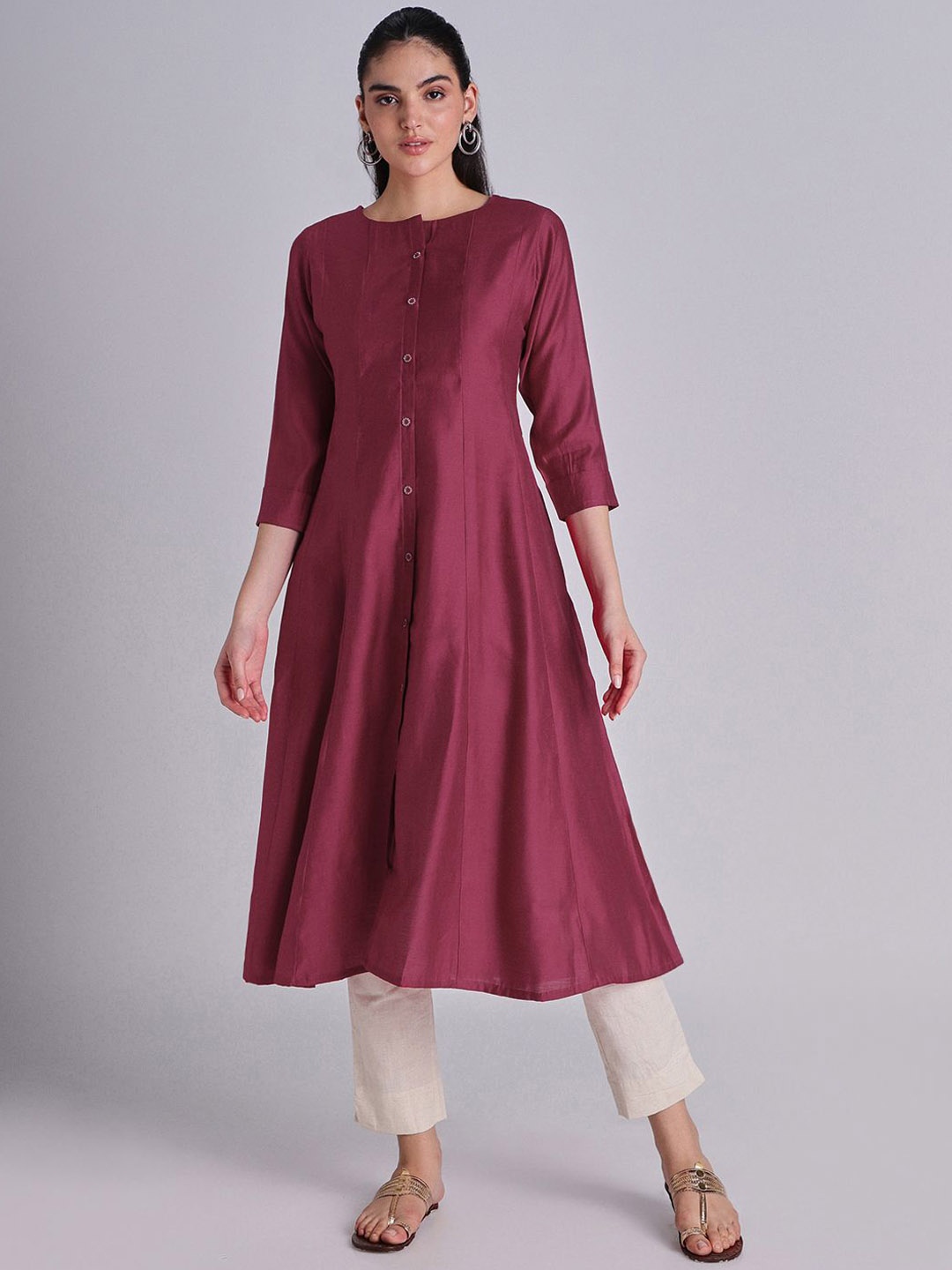 

YATKSH Round Neck Panelled A-Line Kurta, Pink