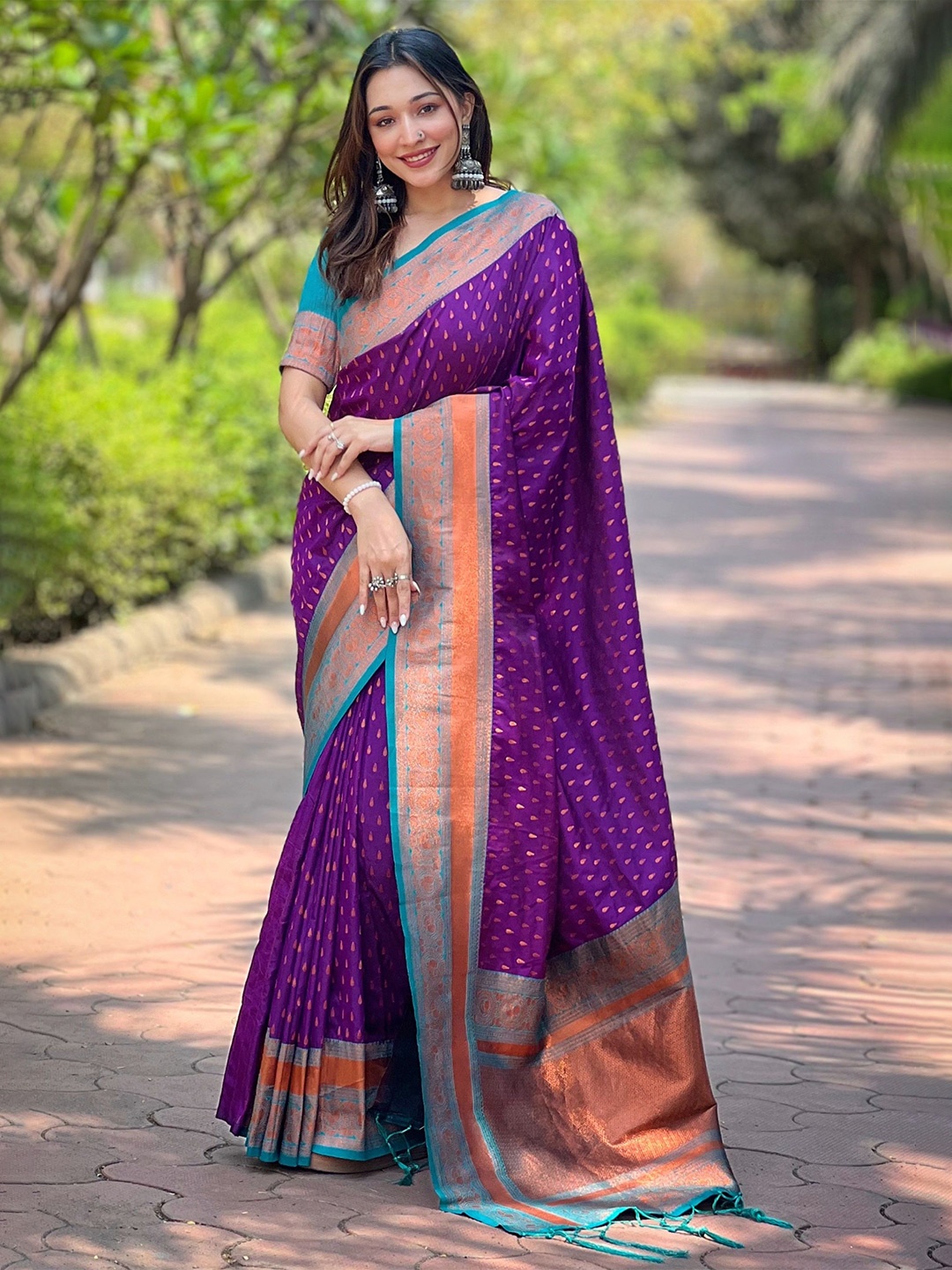 

Mitera Woven Design Zari Banarasi Saree, Purple