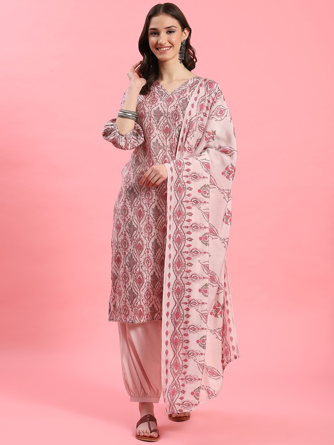 

Shree Floral Printed Puffed Sleeves Sequinned Straight Kurta With Salwar & Dupatta, Pink