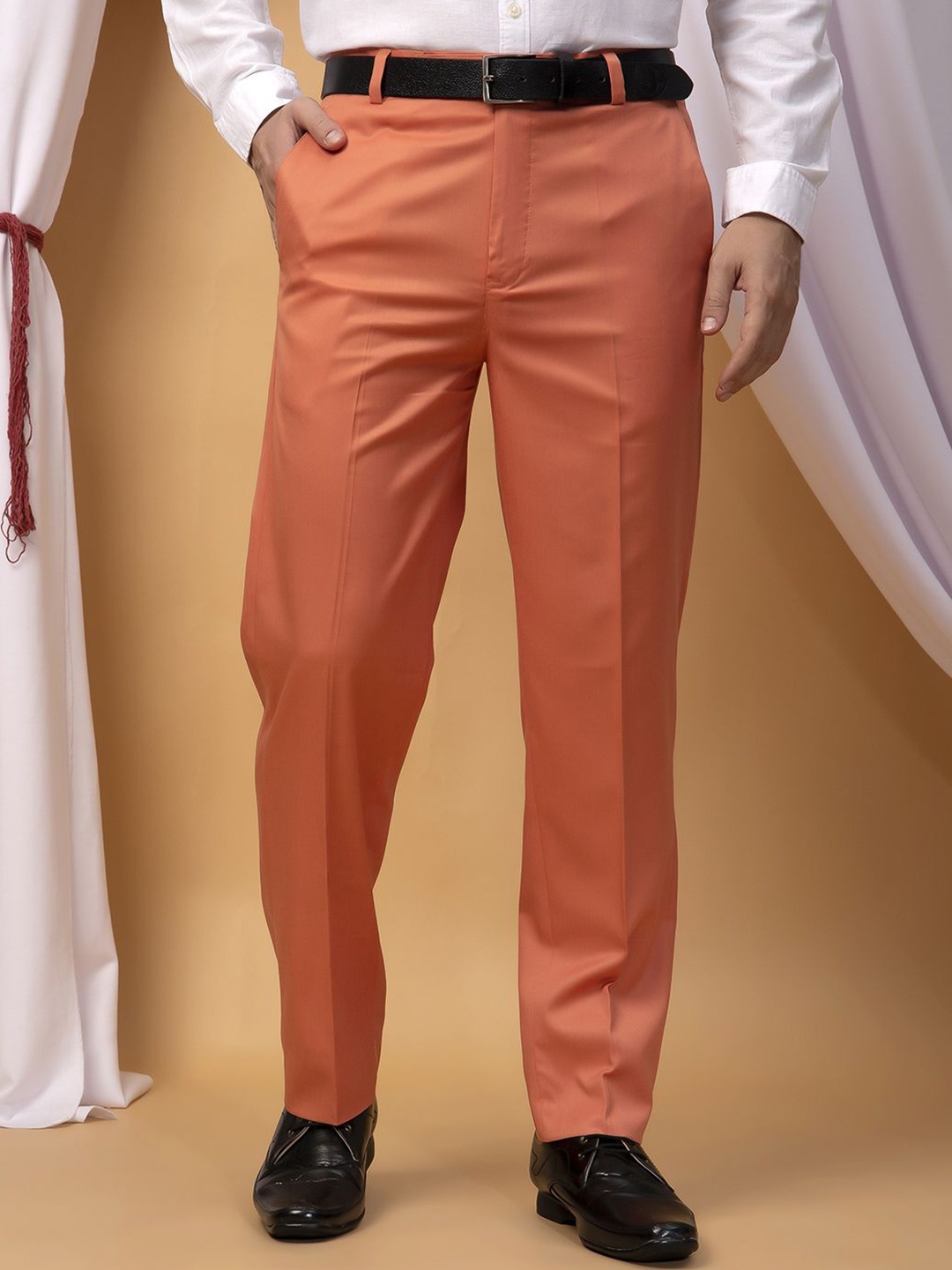 

Hangup Men Smart Trousers, Peach