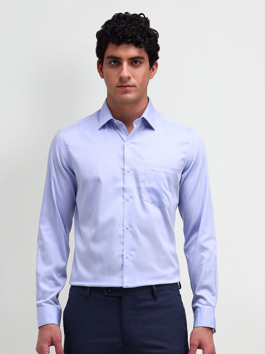 

Arrow Men Modern Spread Collar Solid Cotton Slim Fit Formal Shirt, Blue