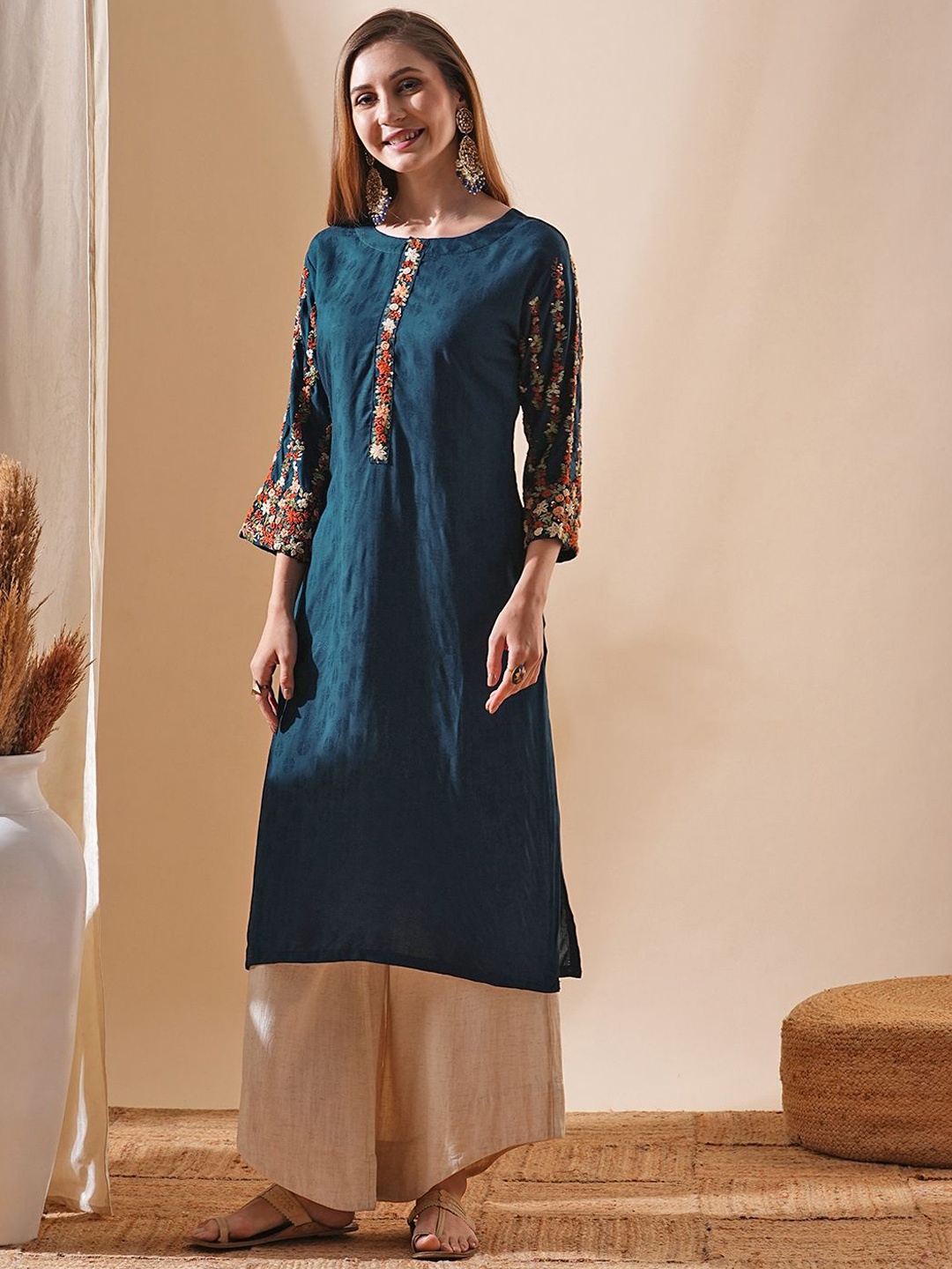 

FASHOR Floral Embroidered Sequinned Round Neck Straight Kurta, Blue
