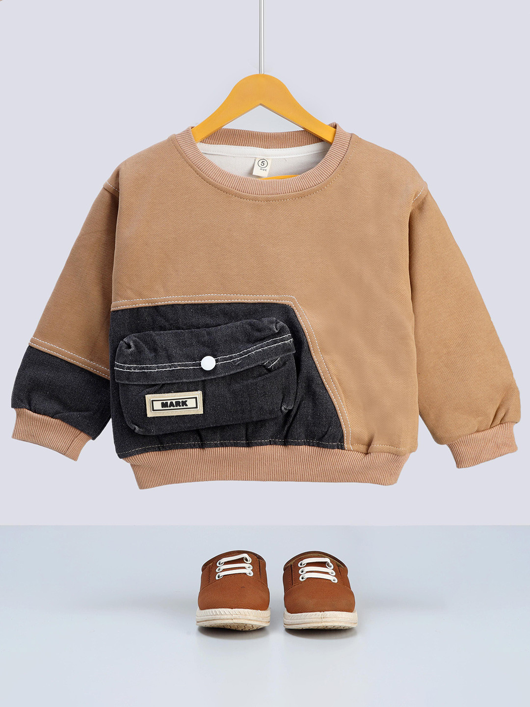 

BAESD Boys Sweatshirt, Multi