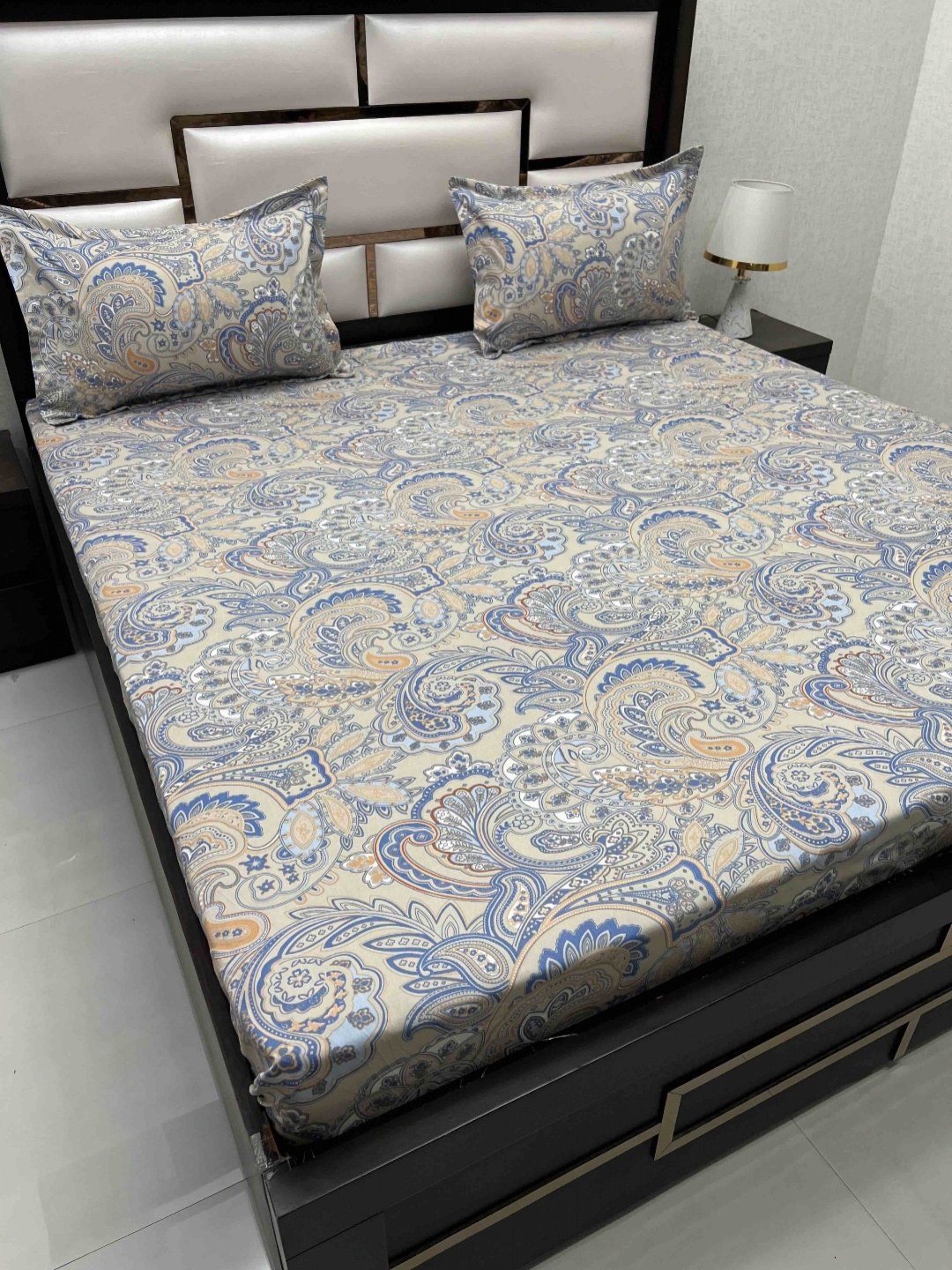 

Pure Decor Amulya Blue Printed 230 TC Microfiber Double Queen Bedsheet Set