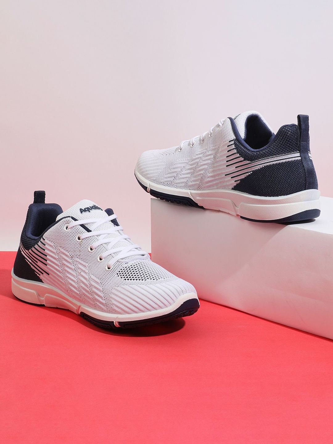

Aqualite Men Striped Lace-Ups Sneakers, White