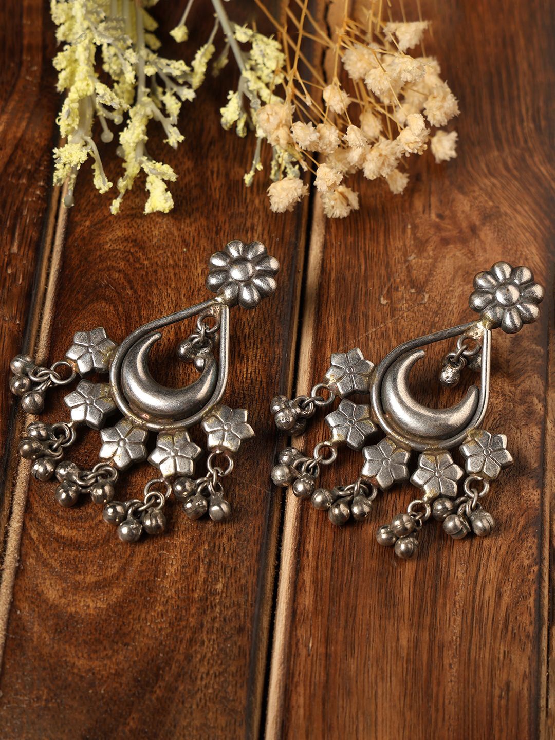 

VENI 92.5 Silver-Plated Oxidised Drop Earrings