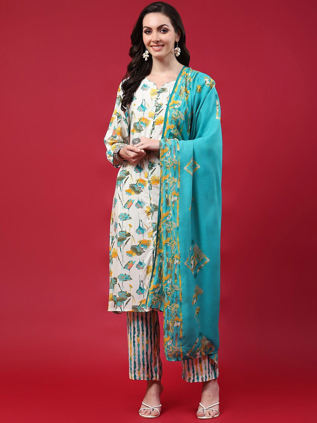 

Shree Floral Printed Regular A Line Kurta with Trousers & Dupatta, Teal